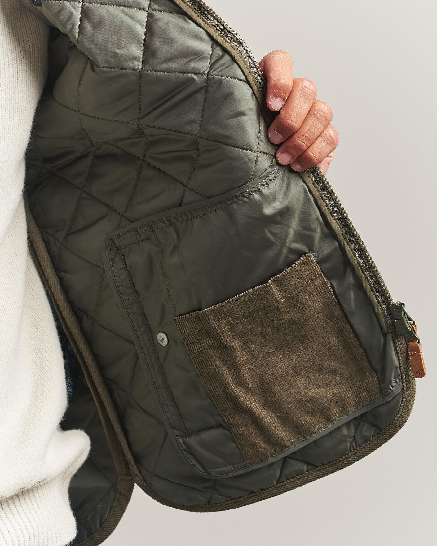 Uomini | Gilet | Morris | Teddy Quilted Vest Olive