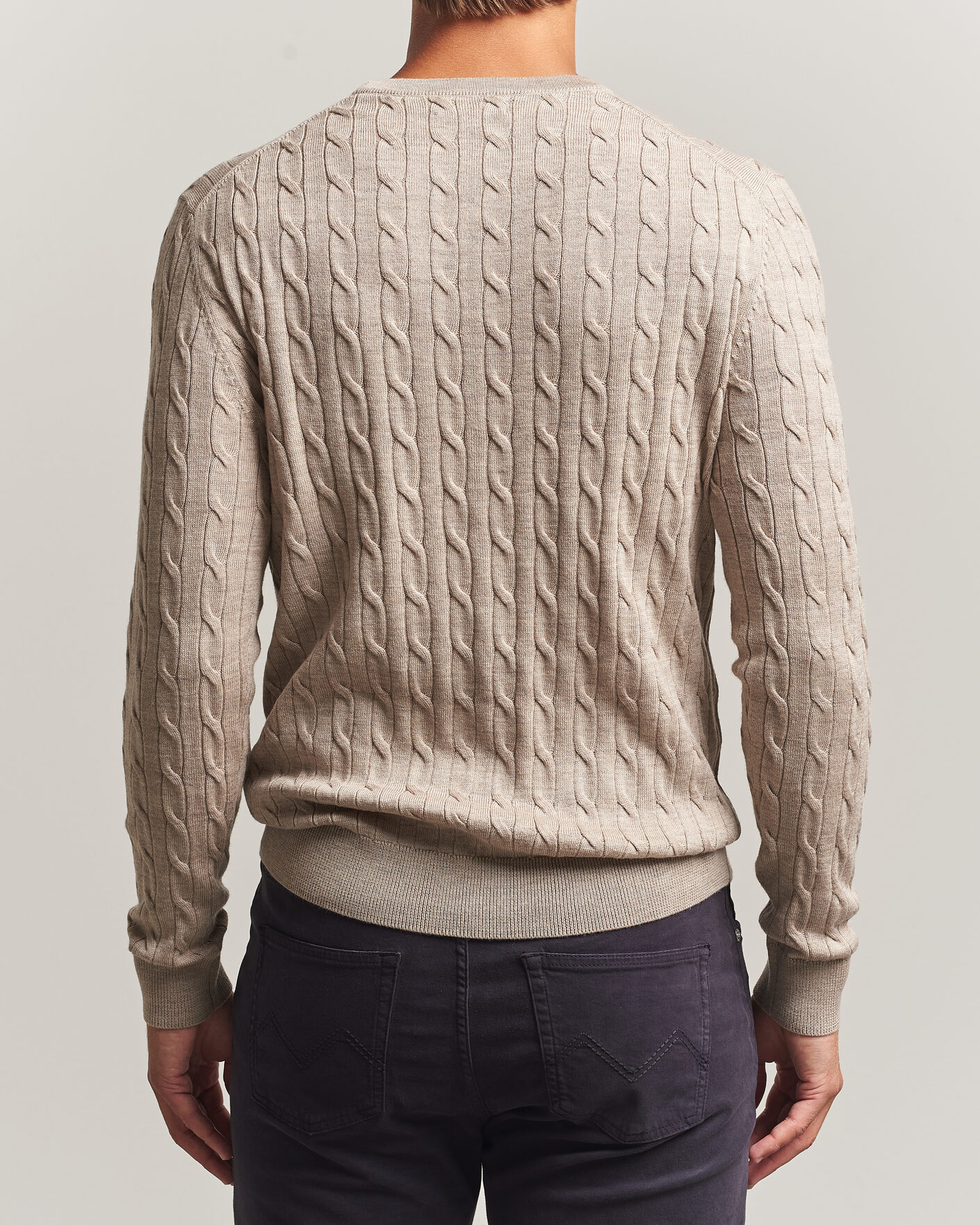 Uomini | Maglieria | Morris | Merino Cable O-Neck Khaki