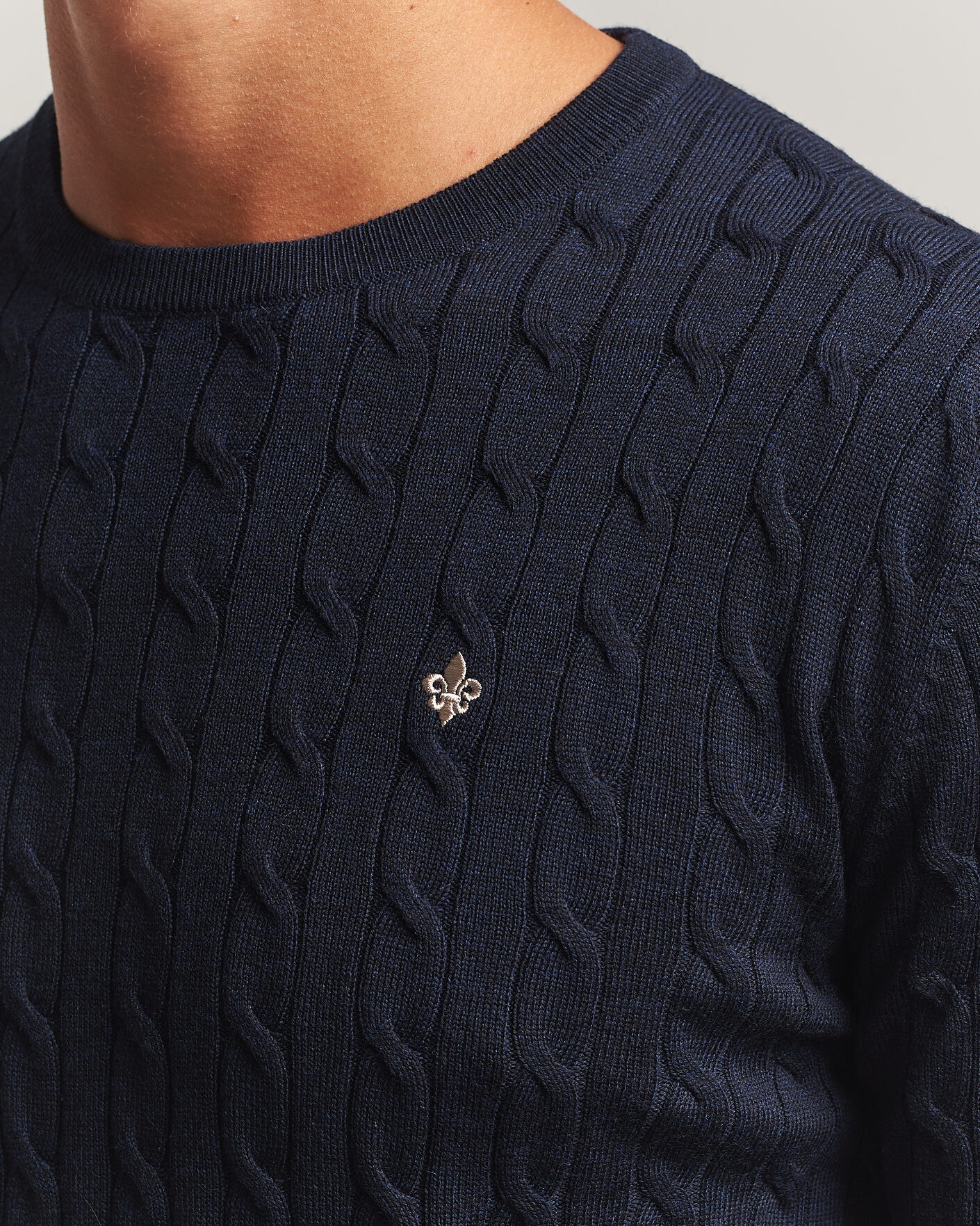 Uomini | Maglieria | Morris | Merino Cable O-Neck Navy