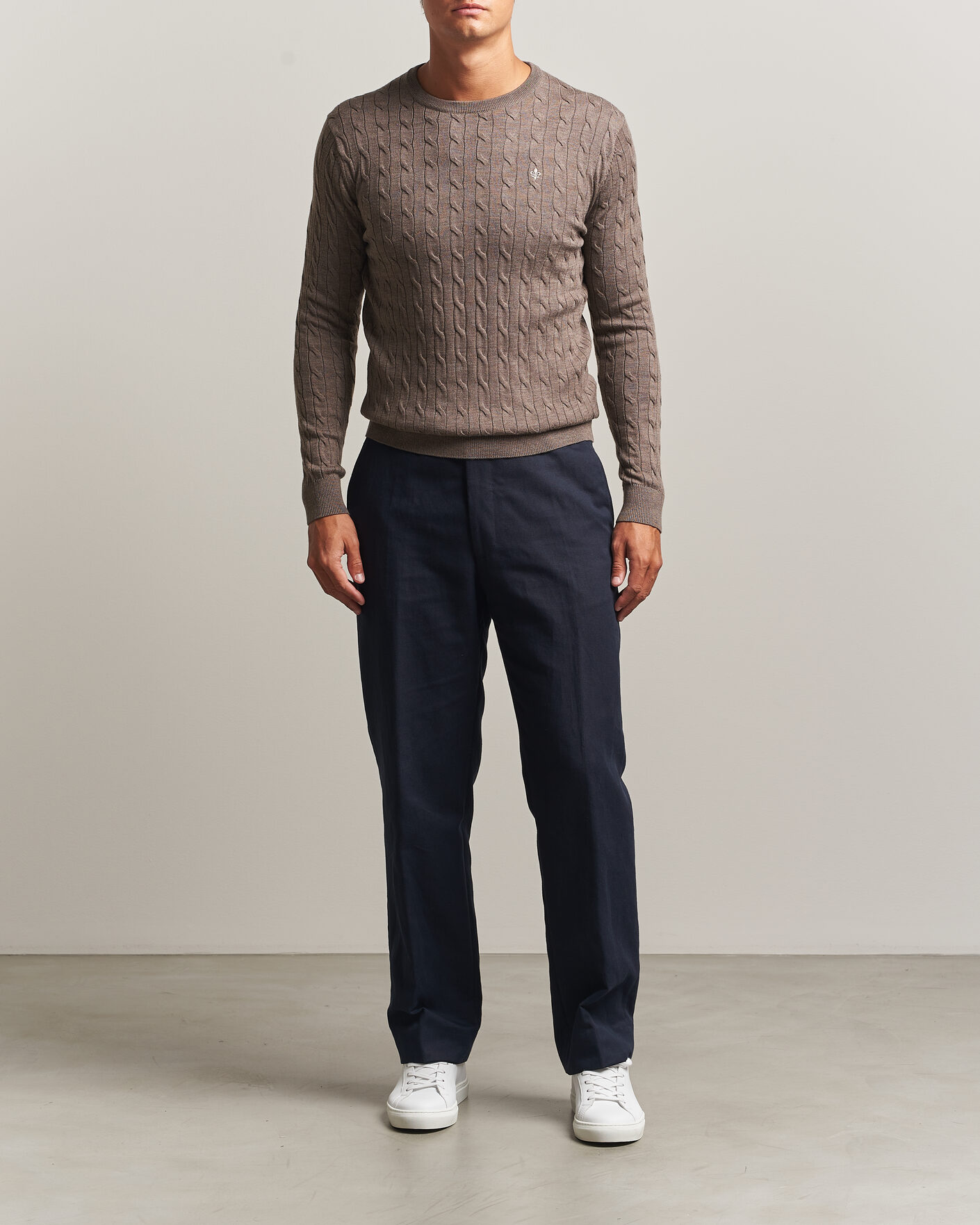 Uomini | Maglieria | Morris | Merino Cable O-Neck Brown