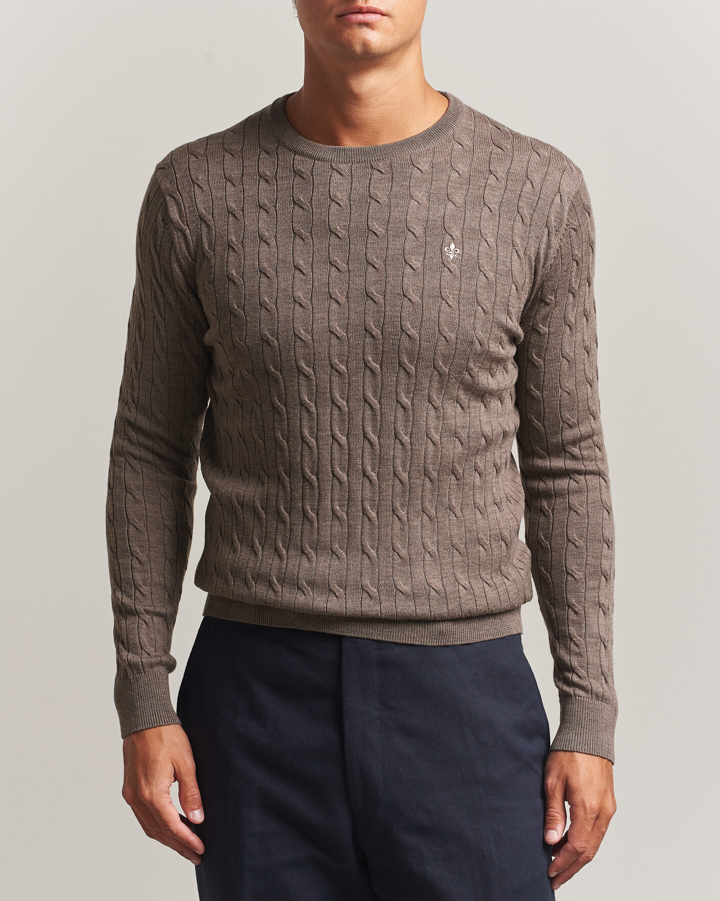 Uomini | Maglieria | Morris | Merino Cable O-Neck Brown