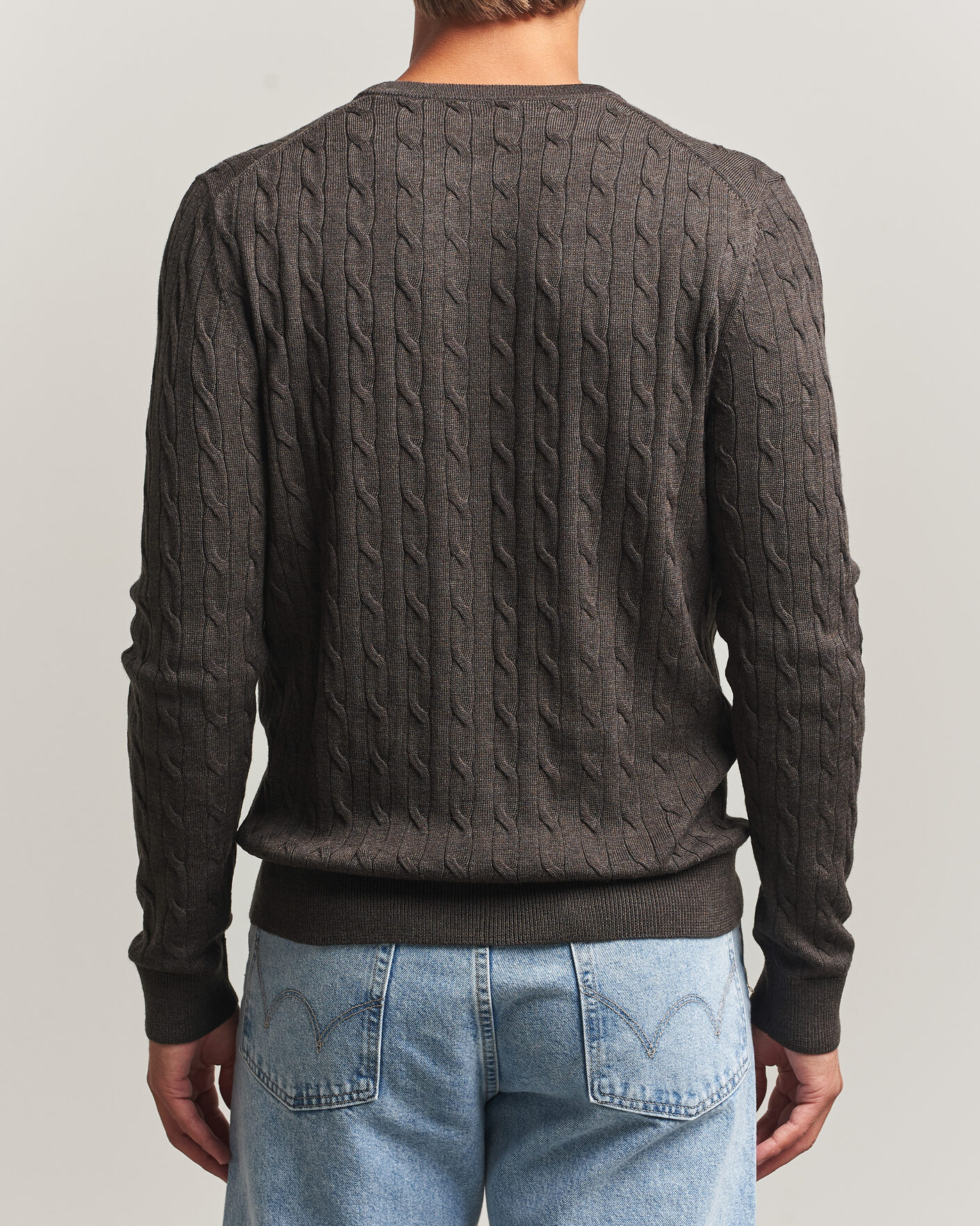 Uomini | Maglieria | Morris | Merino Cable O-Neck Brown