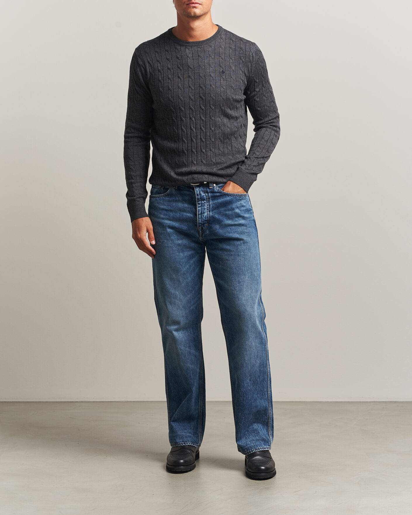 Uomini | Maglieria | Morris | Merino Cable O-Neck Grey