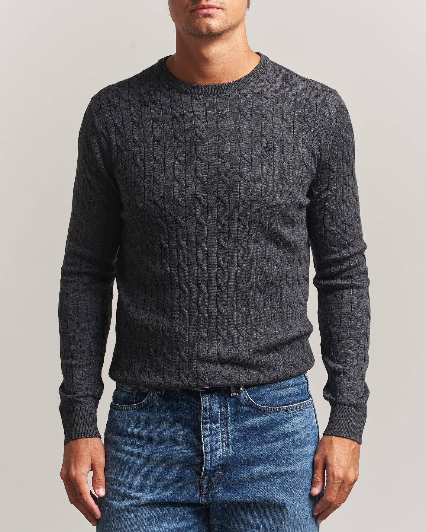 Uomini | Maglieria | Morris | Merino Cable O-Neck Grey