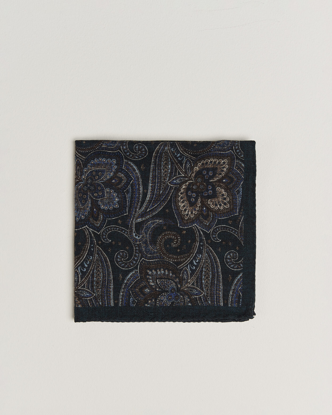 Uomini | Fazzoletti da taschino | Amanda Christensen | Wool Large Paisley Pocket Square Navy
