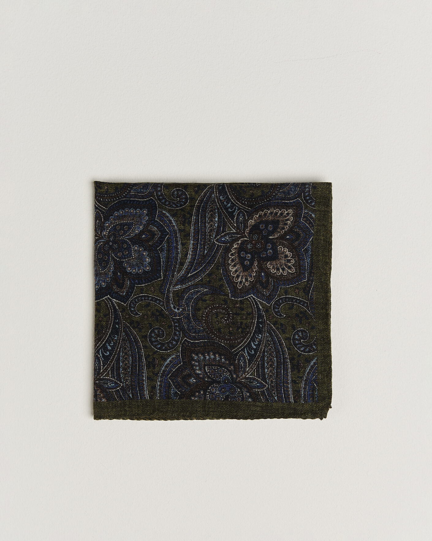 Uomini | Fazzoletti da taschino | Amanda Christensen | Wool Large Paisley Pocket Square Green