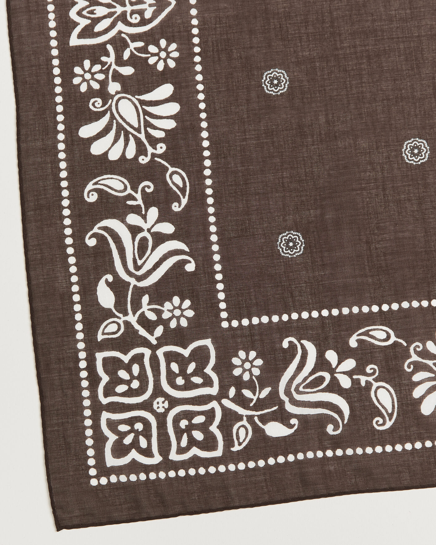 Uomini | Sciarpe | Amanda Christensen | Cotton Voile Printed Flower Bandana Brown