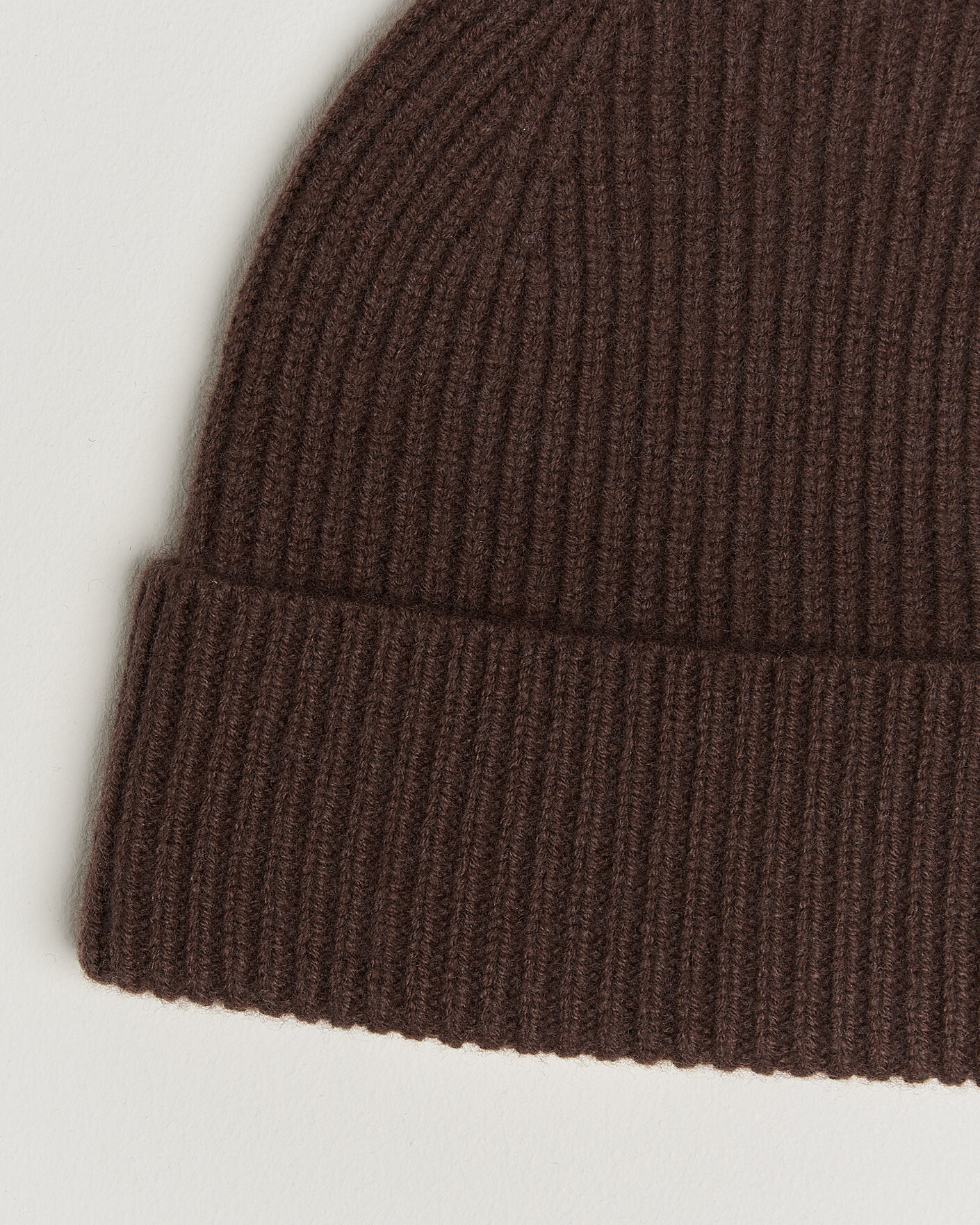 Uomini | Berretti | Amanda Christensen | Rib Knitted Merino Wool Cap Brown