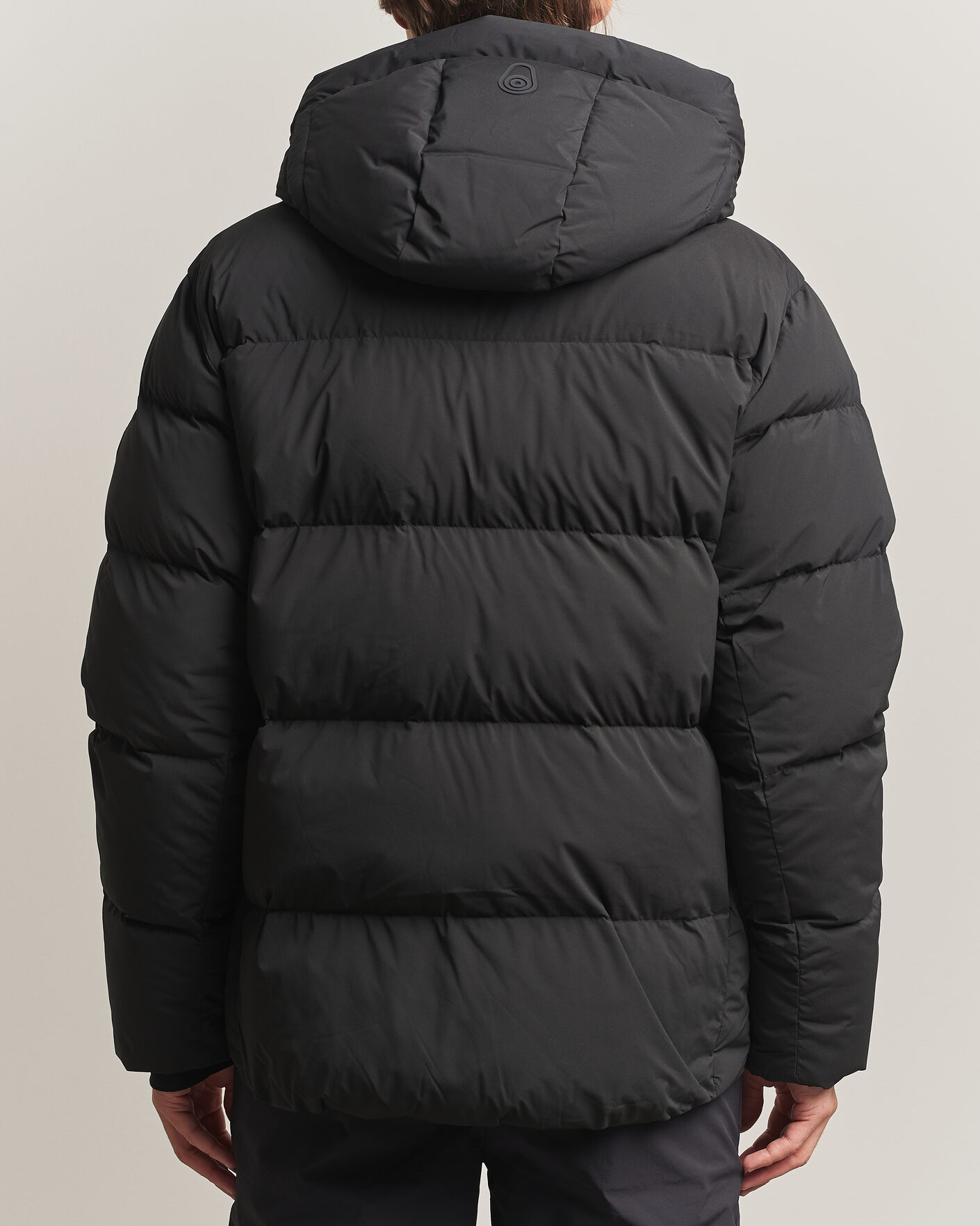 Uomini | Giacche | Sail Racing | Cloud Stretch Down Hooded Jacket Carbon