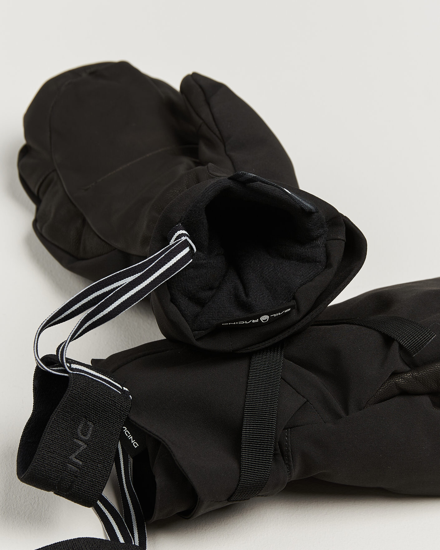 Uomini | Guanti | Sail Racing | Race Down Mitten Carbon