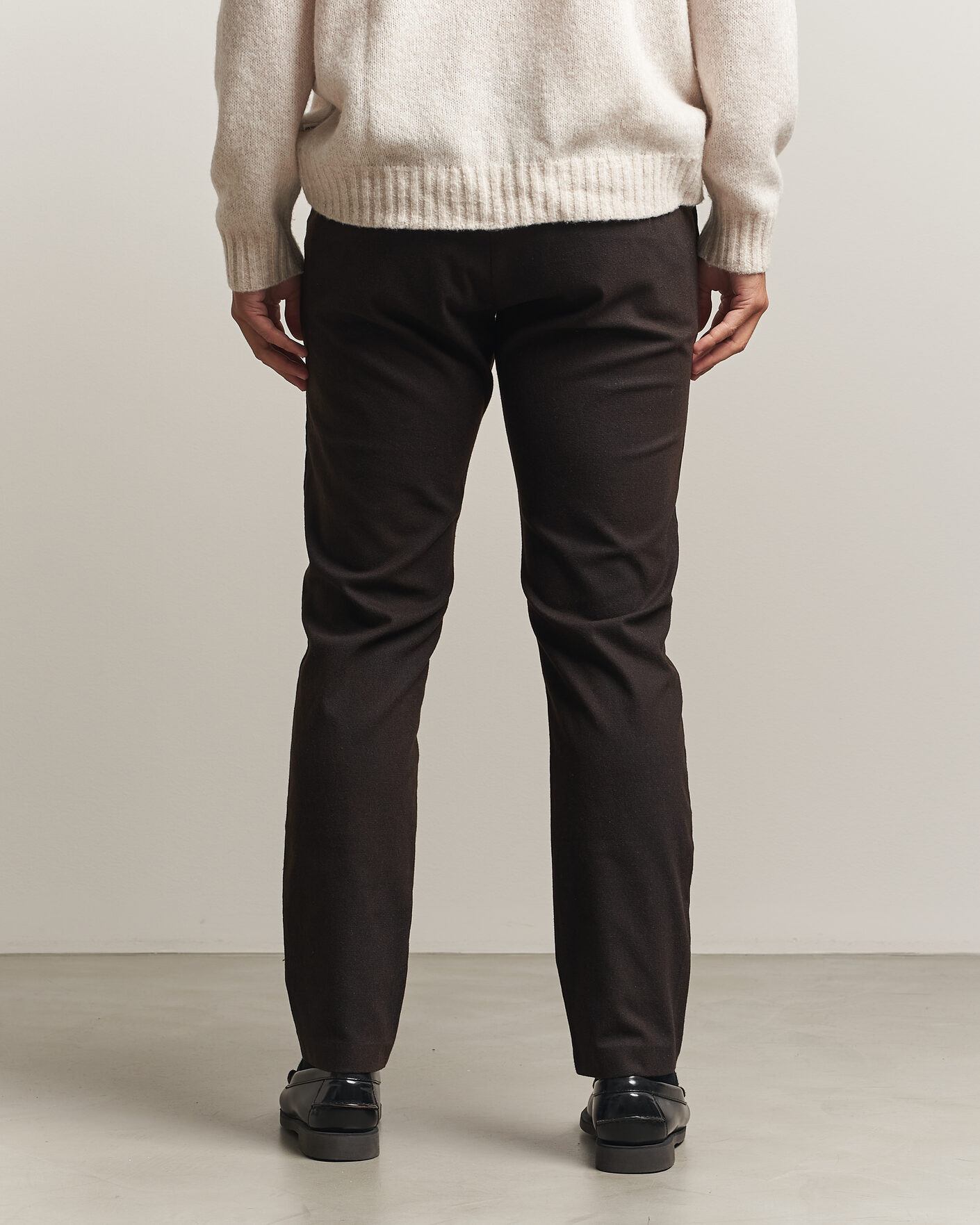 Uomini | Pantaloni | NN07 | Theo Brushed Cotton Trousers Deep Truffle