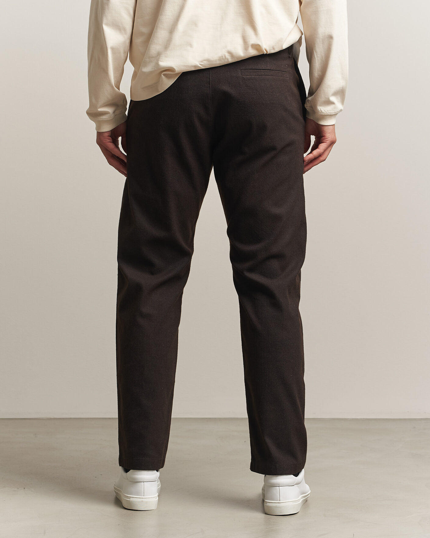Uomini | Pantaloni | NN07 | Aden Brushed Cotton Trousers Deep Truffle