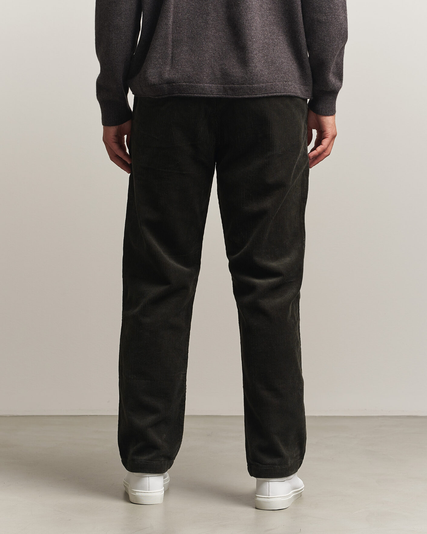 Uomini | Pantaloni | NN07 | Aden Regular Fit Corduroy Chinos Dark Army