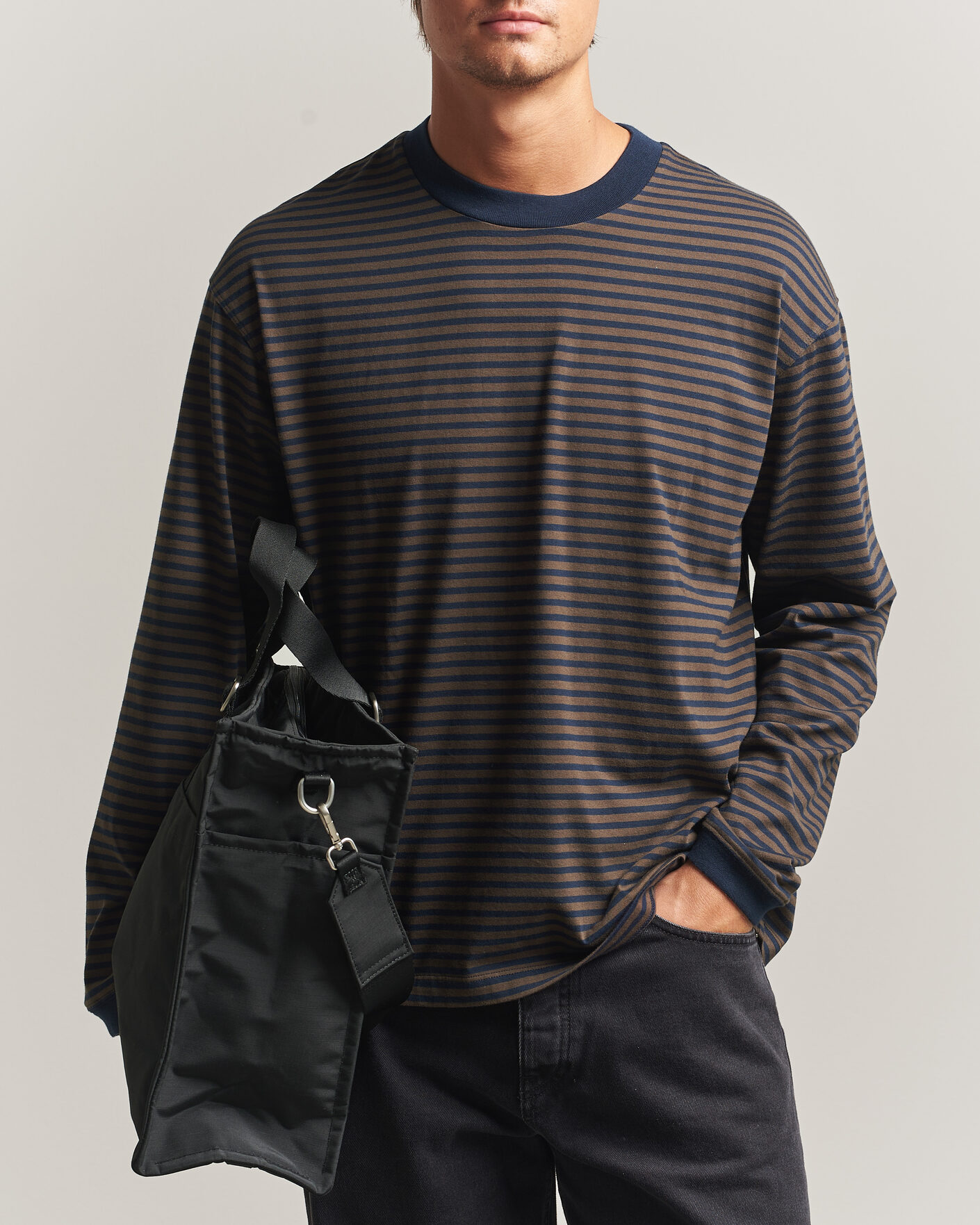 Uomini | T-shirt | NN07 | Lionel Striped Long Sleeve T-Shirt Navy/Brown
