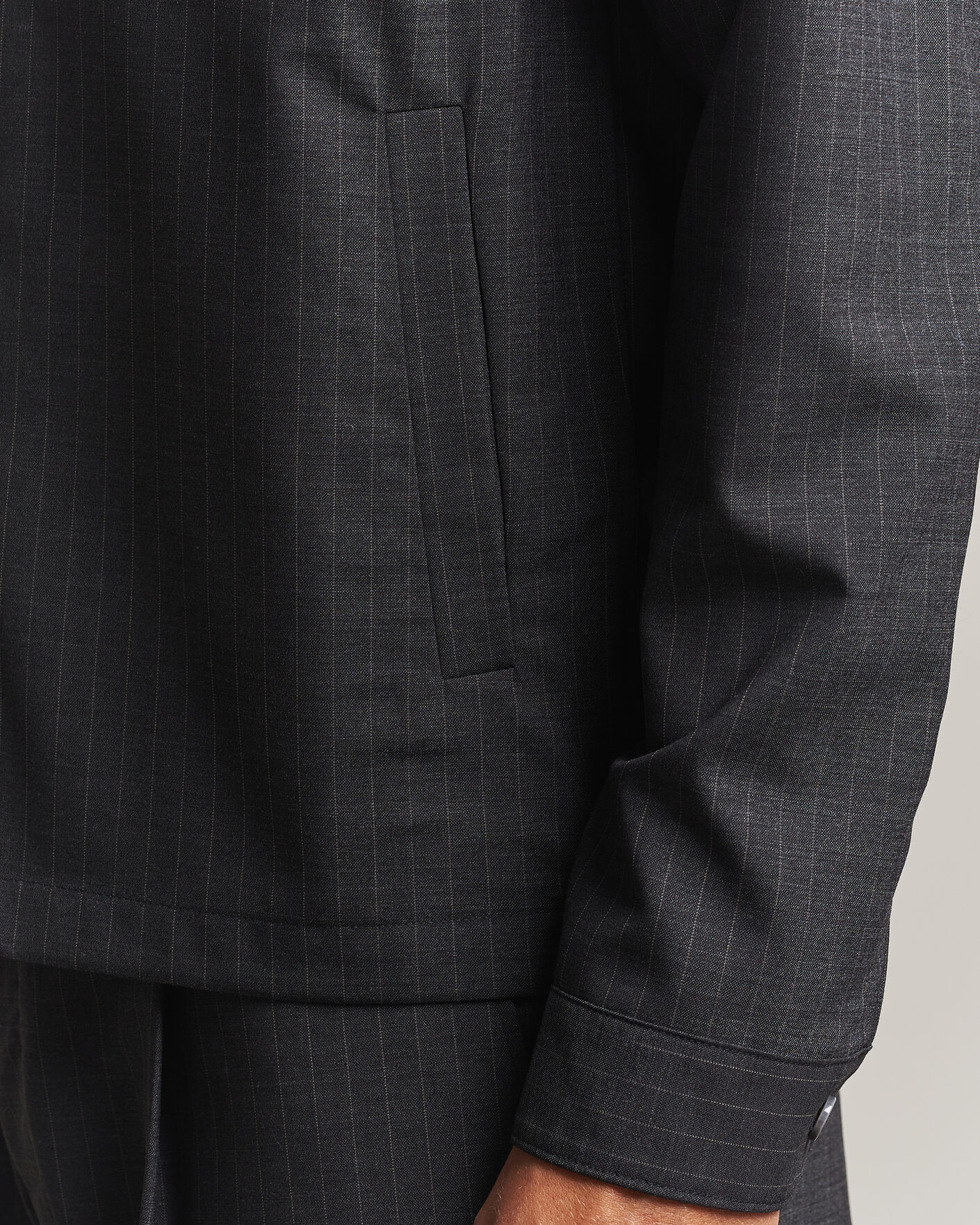 Uomini | Camicie | NN07 | Zander Wool Pinstriped Overshirt Dark Grey