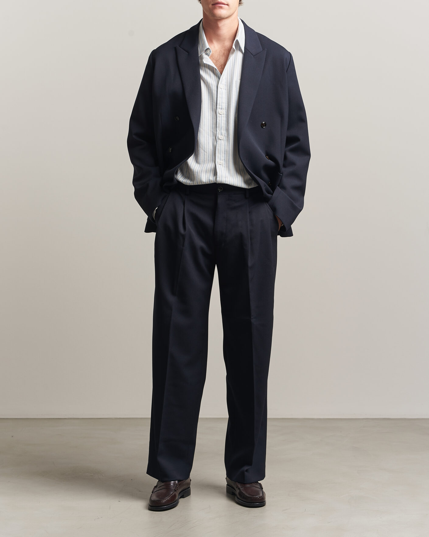 Uomini | Pantaloni | NN07 | Justin Wool Pleated Suit Trousers Deep Navy