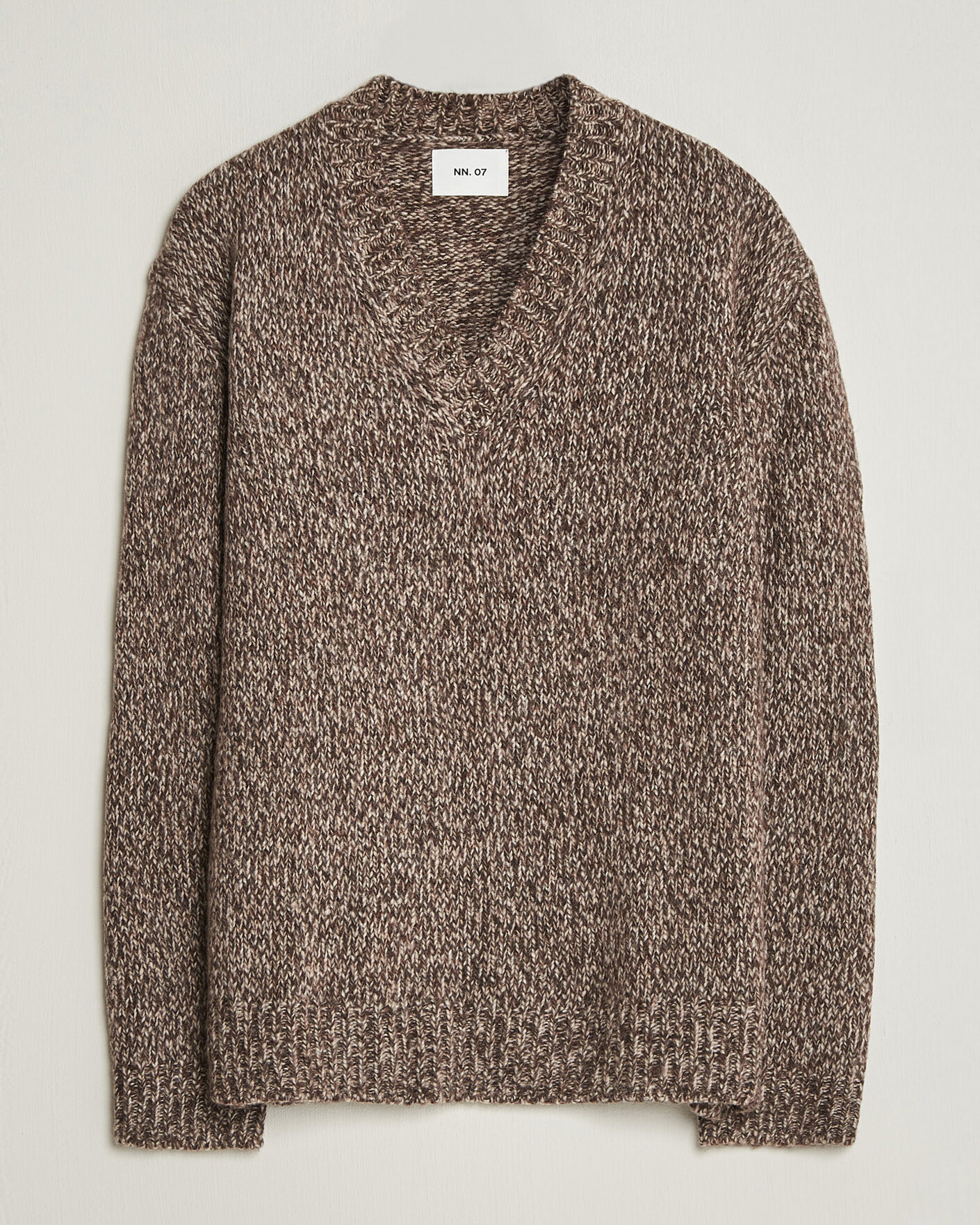 Uomini | Maglieria | NN07 | Flint Wool Knitted V-Neck Deep Truffle