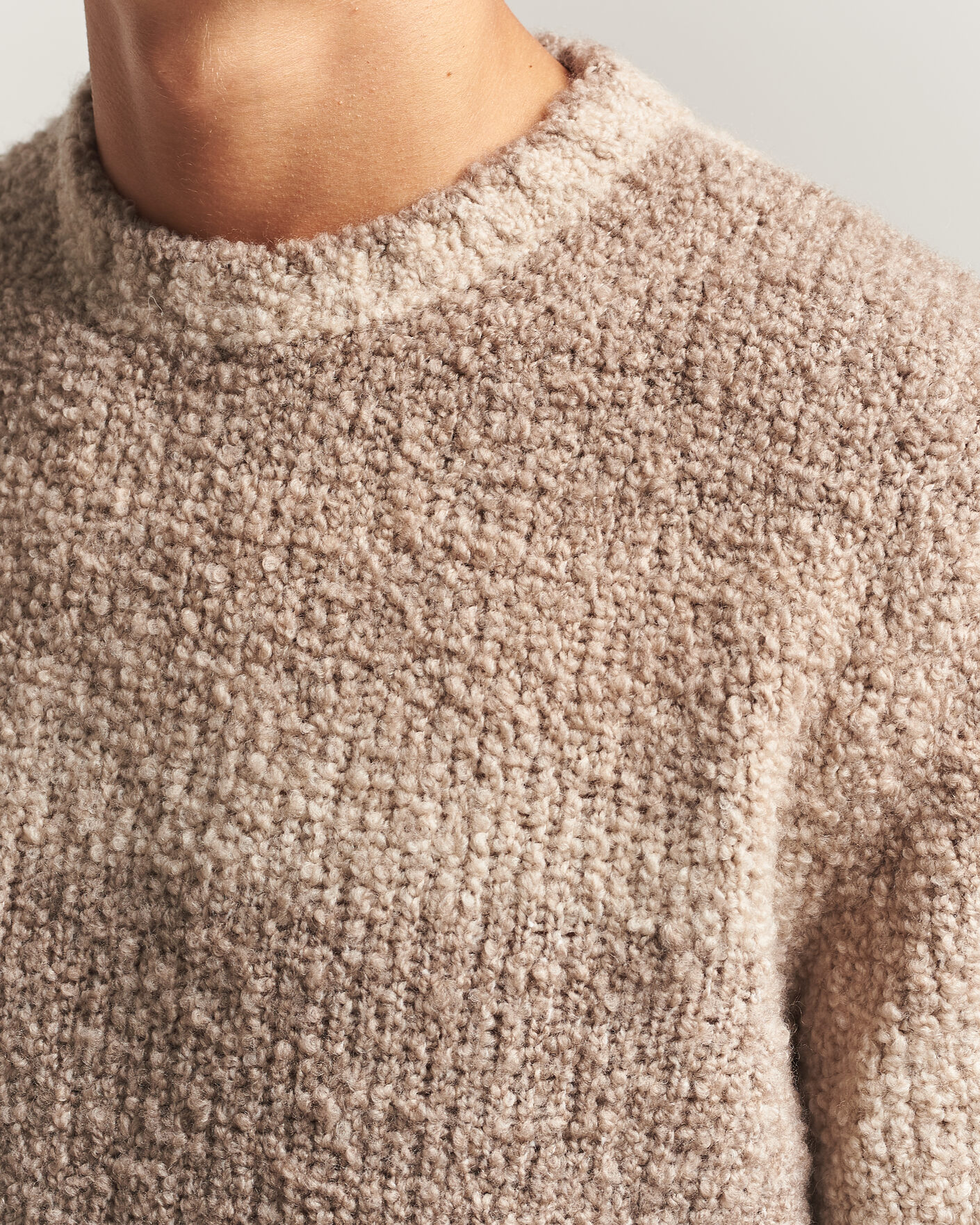 Uomini | Maglieria | Oscar Jacobson | Ronnie Heavy Knitted Wool Crewneck Beige