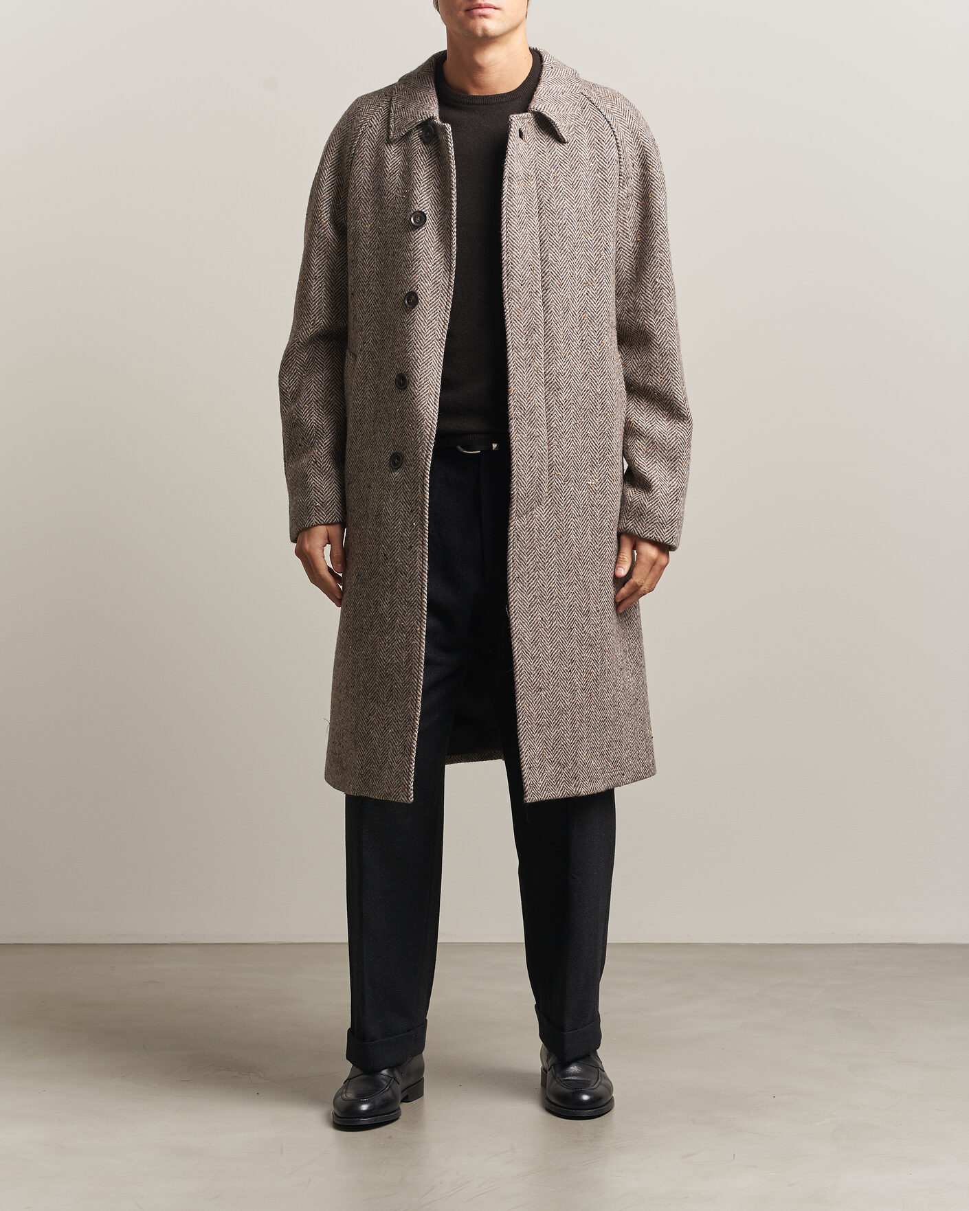 Uomini | Giacche | Oscar Jacobson | Raglan Herringbone Wool Coat Beige