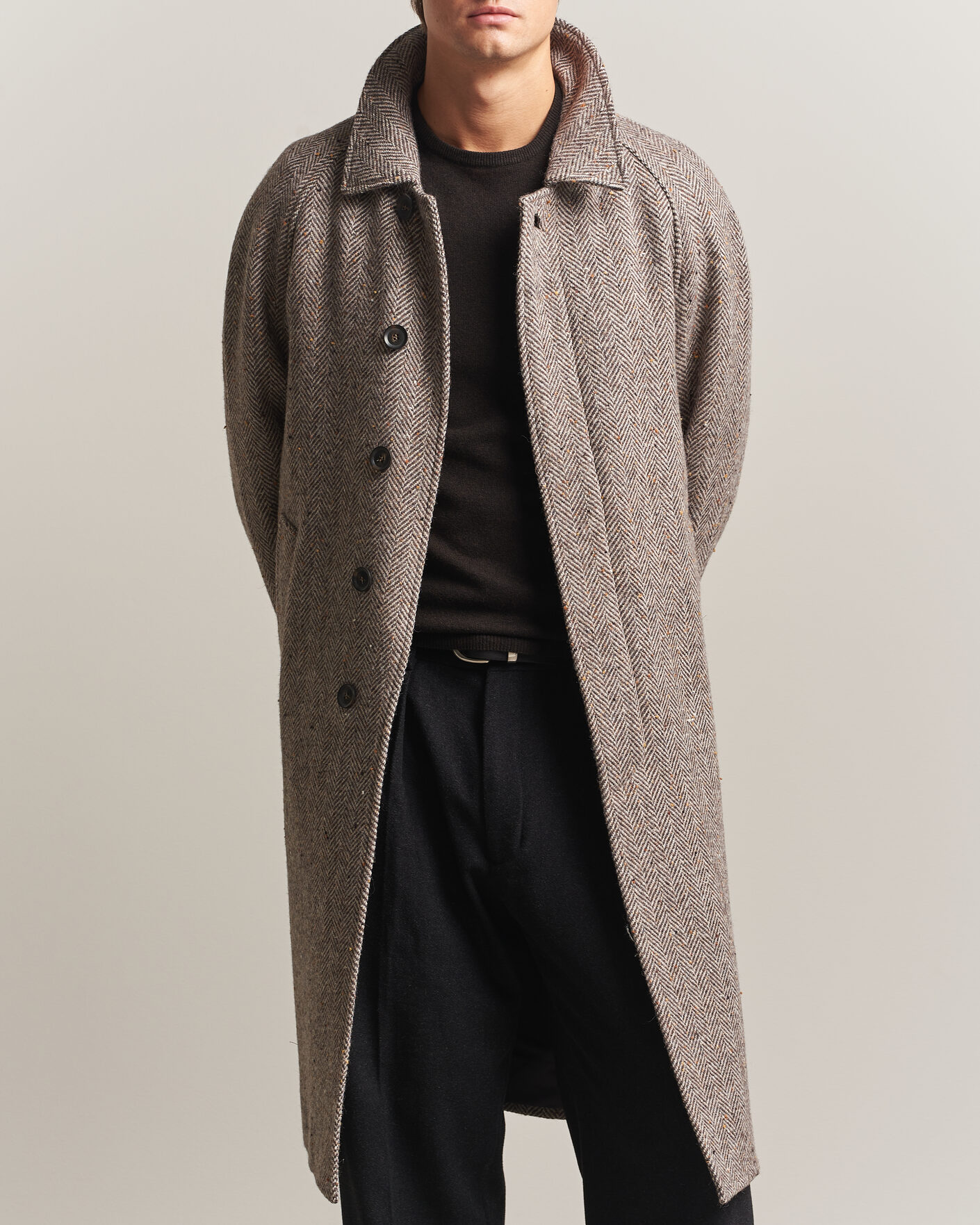 Uomini | Giacche | Oscar Jacobson | Raglan Herringbone Wool Coat Beige