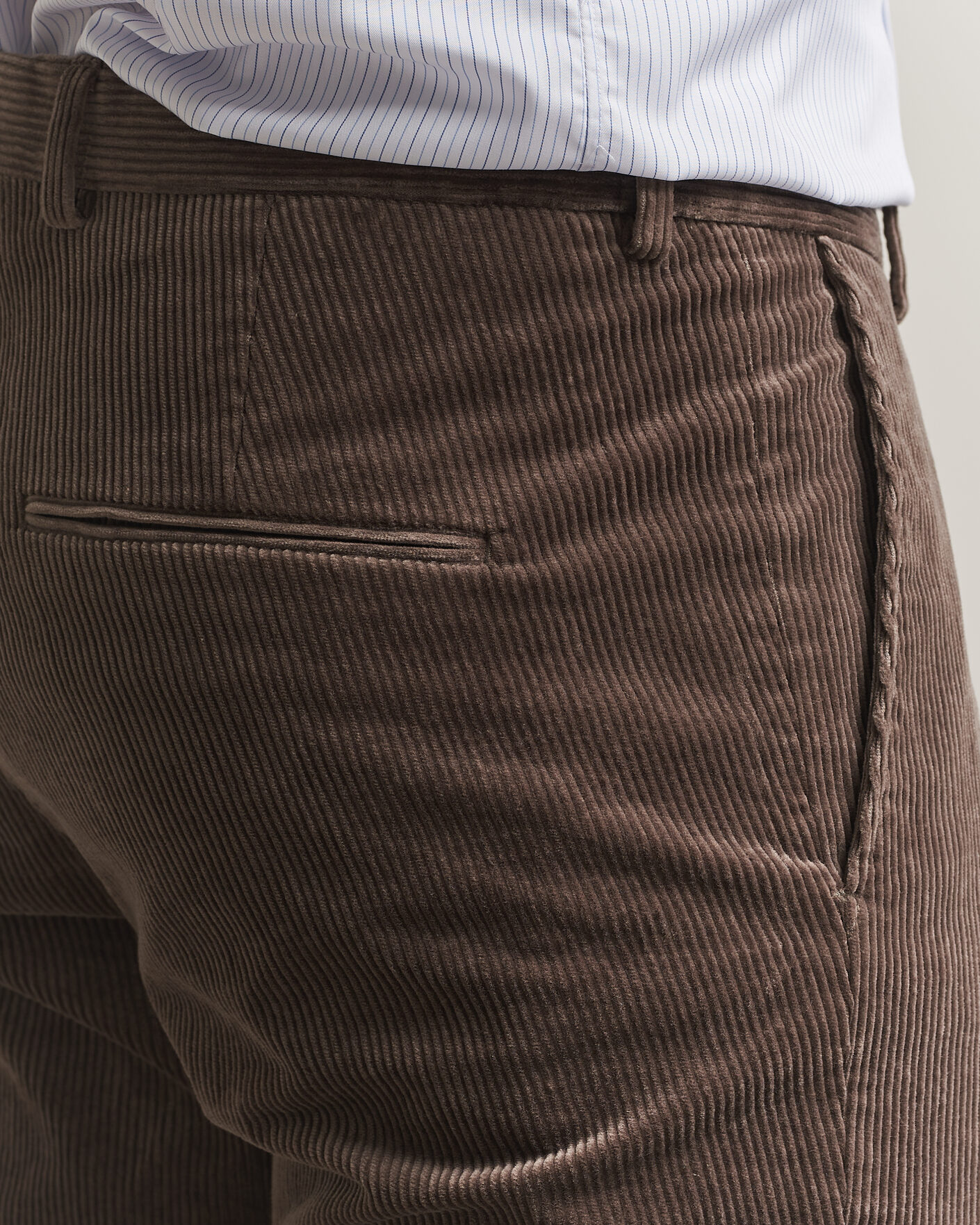 Uomini | Pantaloni | Oscar Jacobson | Dandy Corduroy Trousers Taupe
