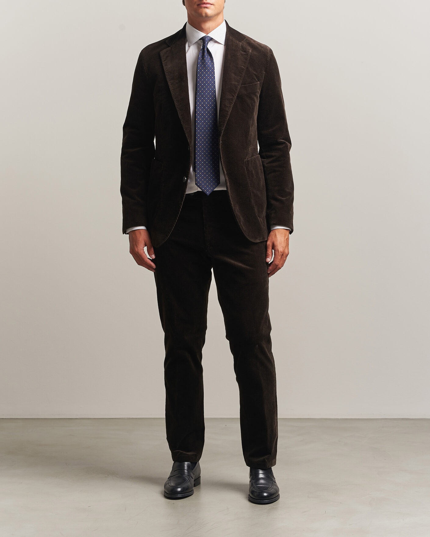 Uomini | Pantaloni | Oscar Jacobson | Dandy Corduroy Trousers Dark Brown