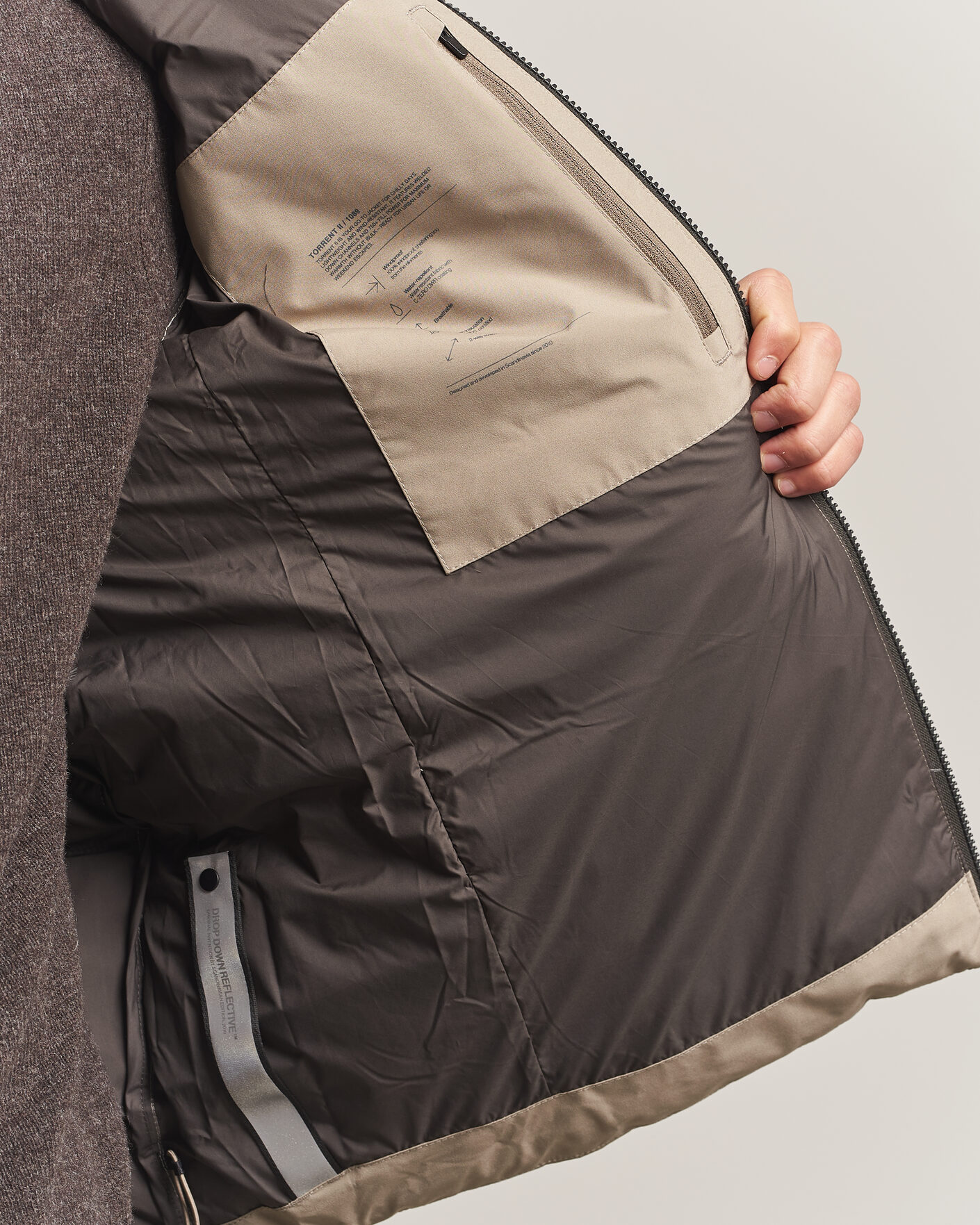Uomini | Giacche | Scandinavian Edition | Torrent II Hooded Puffer Jacket Sand
