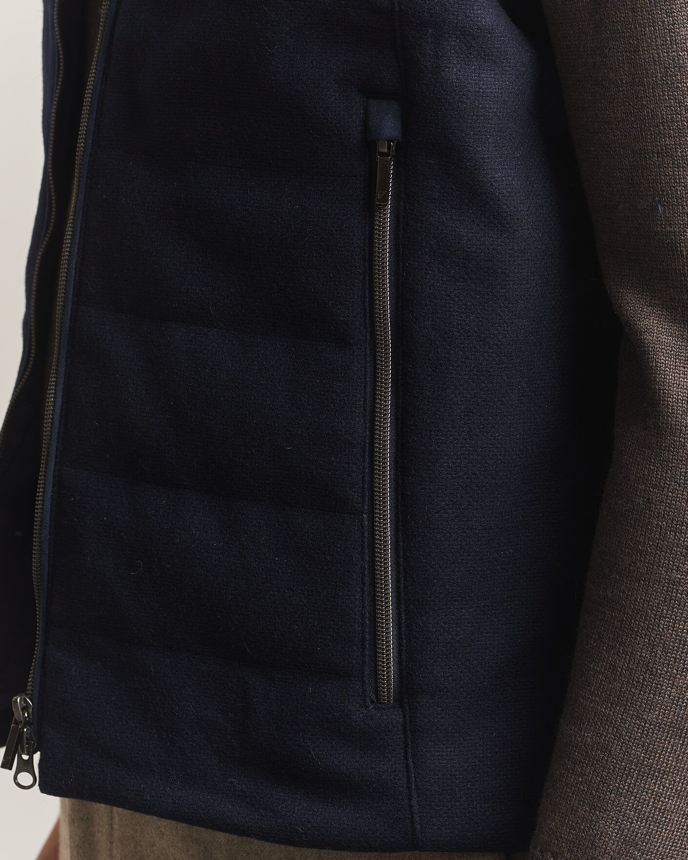 Uomini | Gilet | Stenströms | Wool Alcantara Detail Light Padded Vest Navy