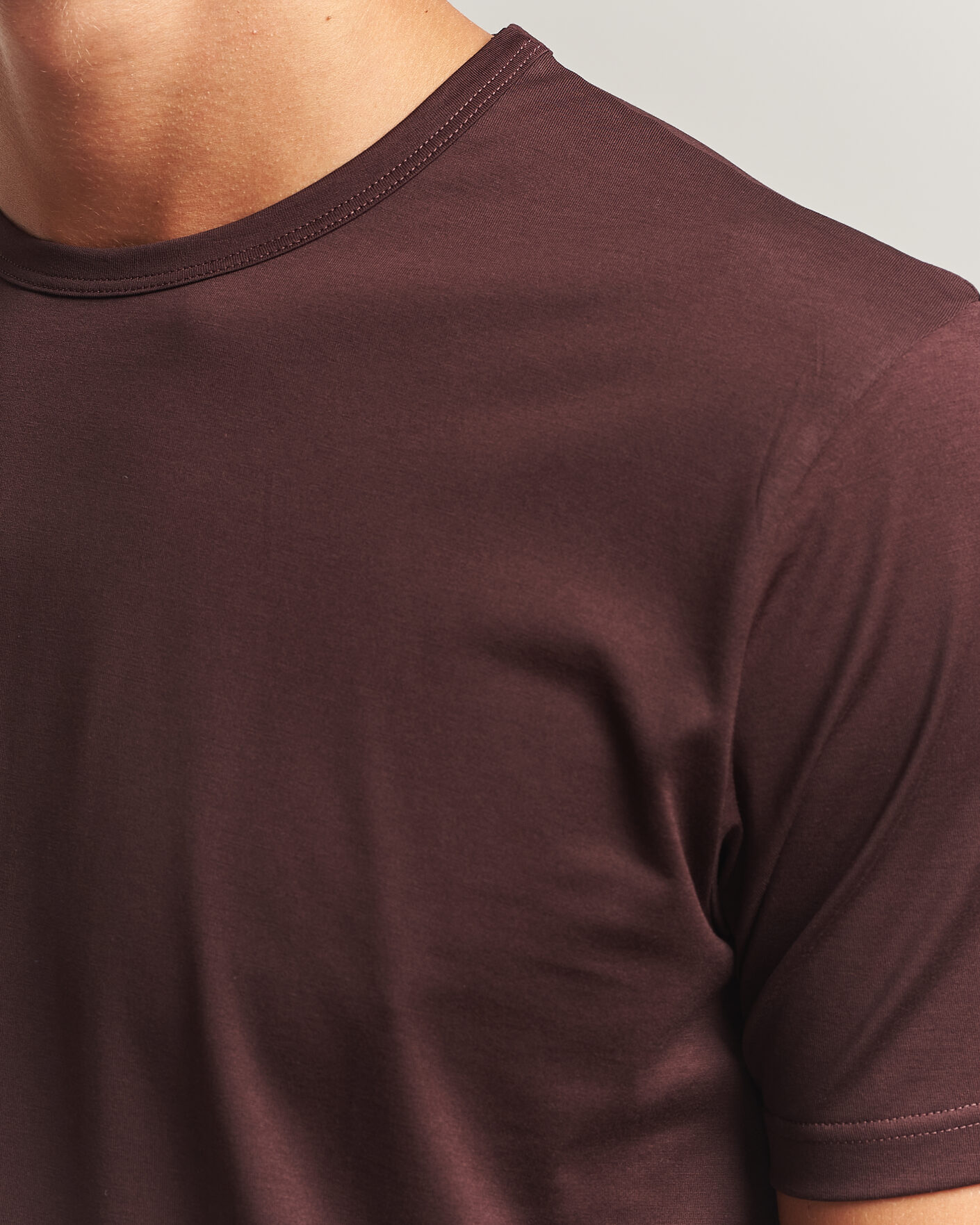 Uomini | T-shirt | Sunspel | Crew Neck Q82 Cotton T-Shirt Dark Brown