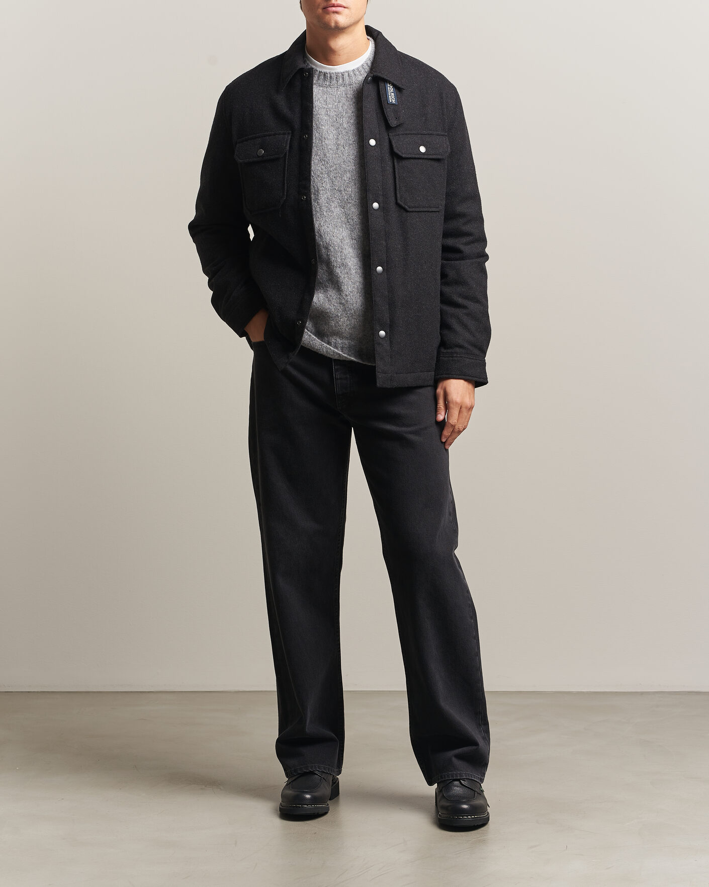 Uomini | Giacche | Woolrich | Alaskan Wool Light Padded Shirt Jacket Faded Black