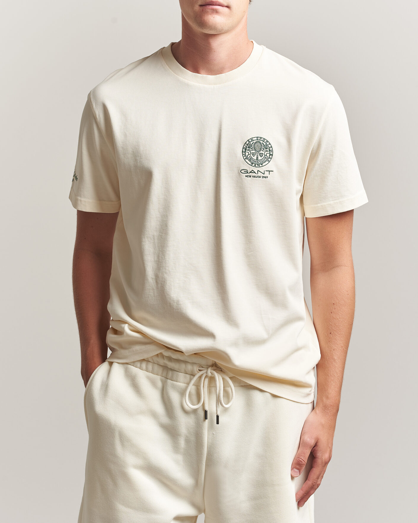 Uomini | T-shirt | Gant | Tournament Crew Neck T-Shirt Cream