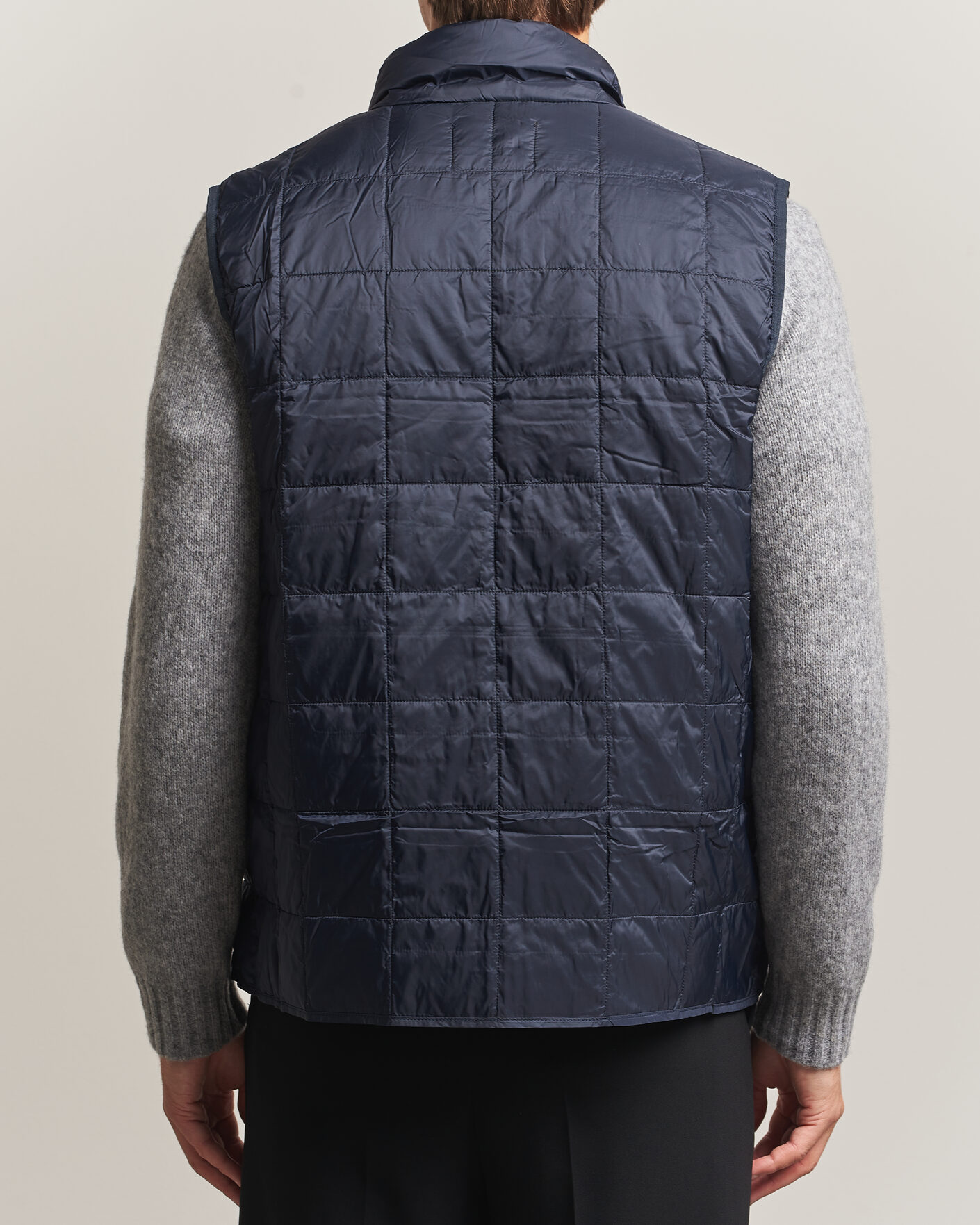 Uomini | Gilet | TAION | High Neck Full Zip Lightweight Down Vest Dark Navy
