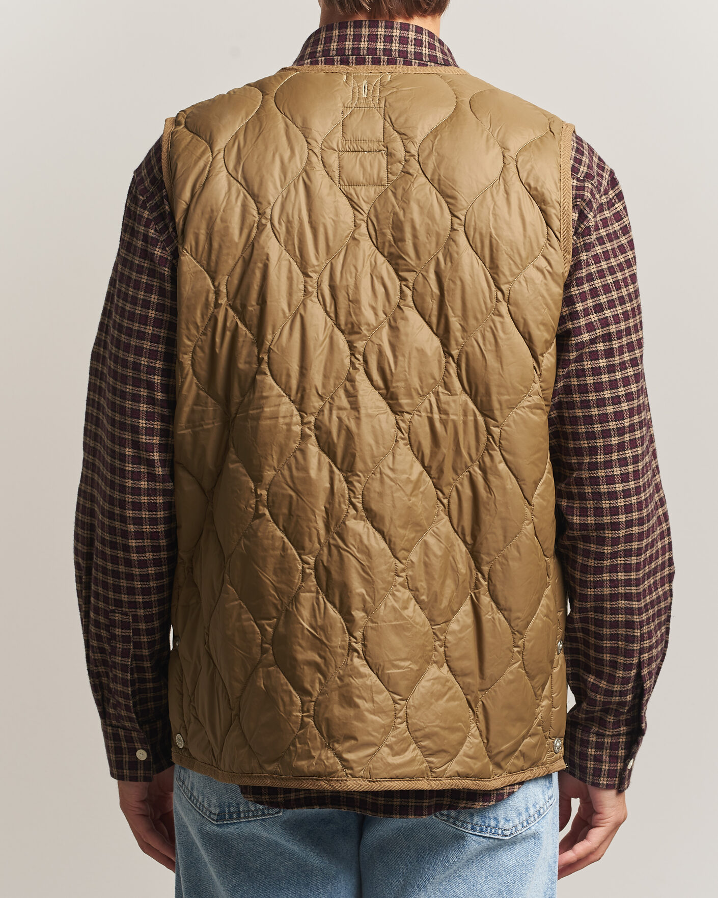 Uomini | Gilet | TAION | Military Crew Neck Down Vest Dark Khaki Olive