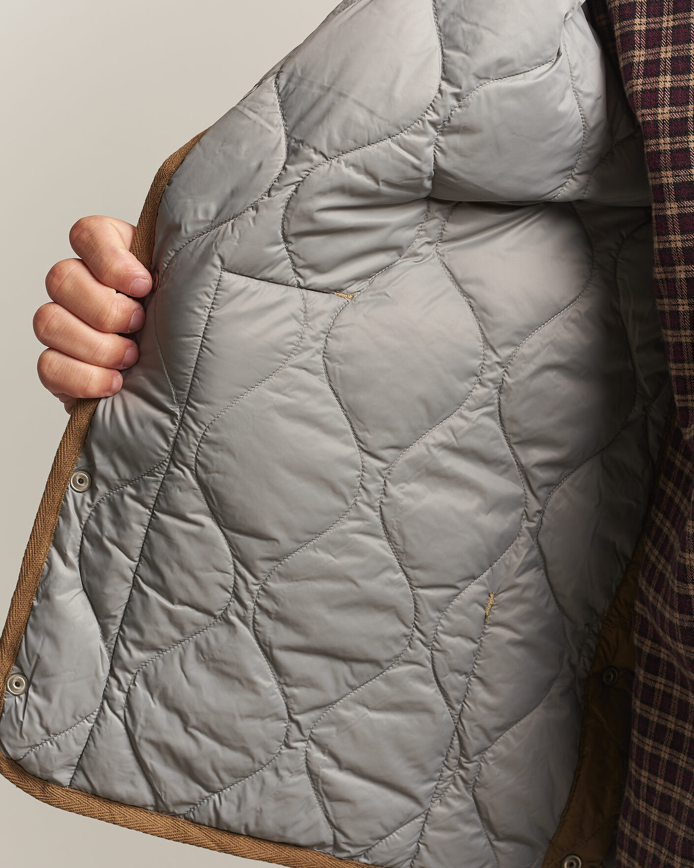 Uomini | Gilet | TAION | Military Crew Neck Down Vest Dark Khaki Olive