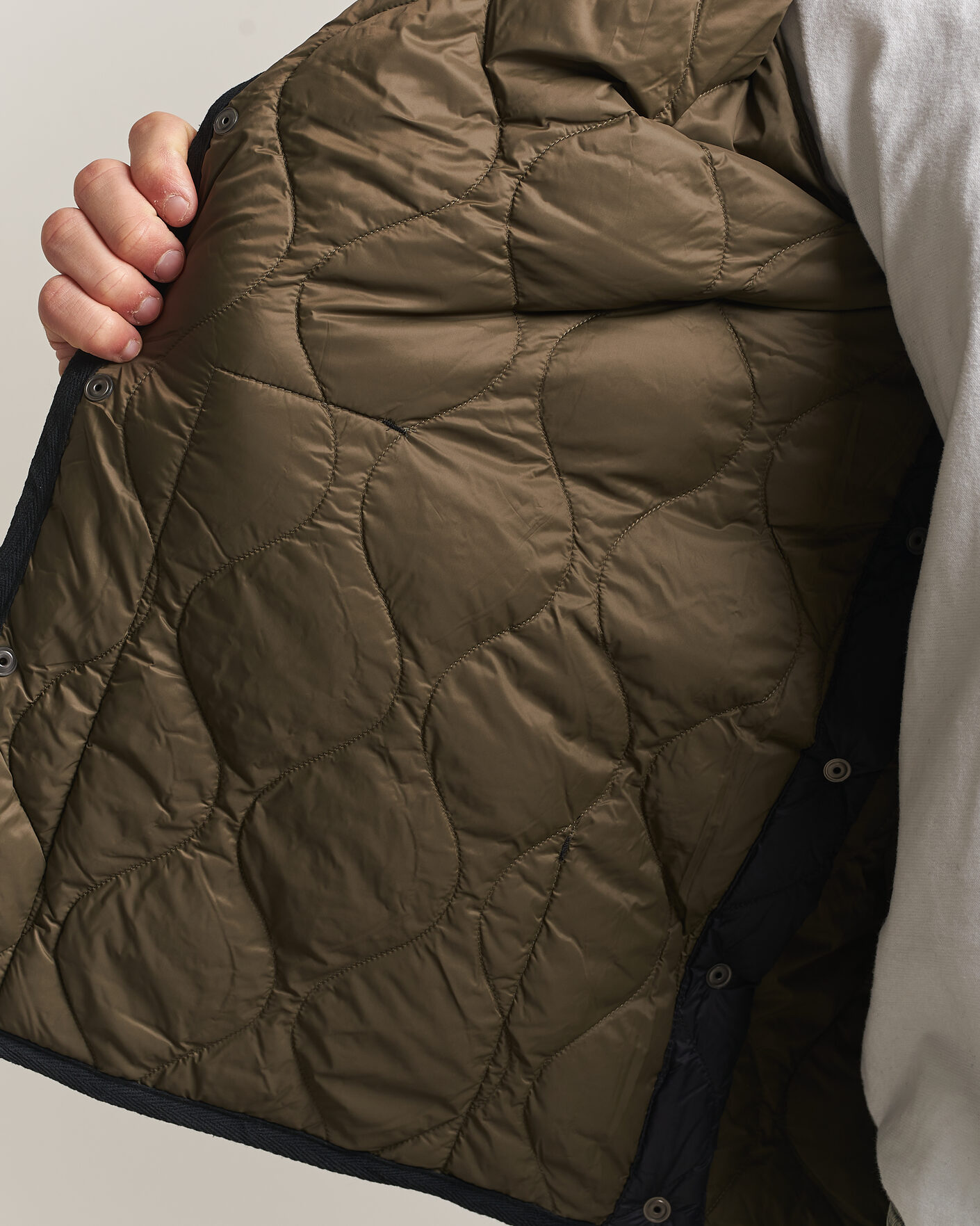 Uomini | Giacche | TAION | Military Crew Neck Down Jacket Black