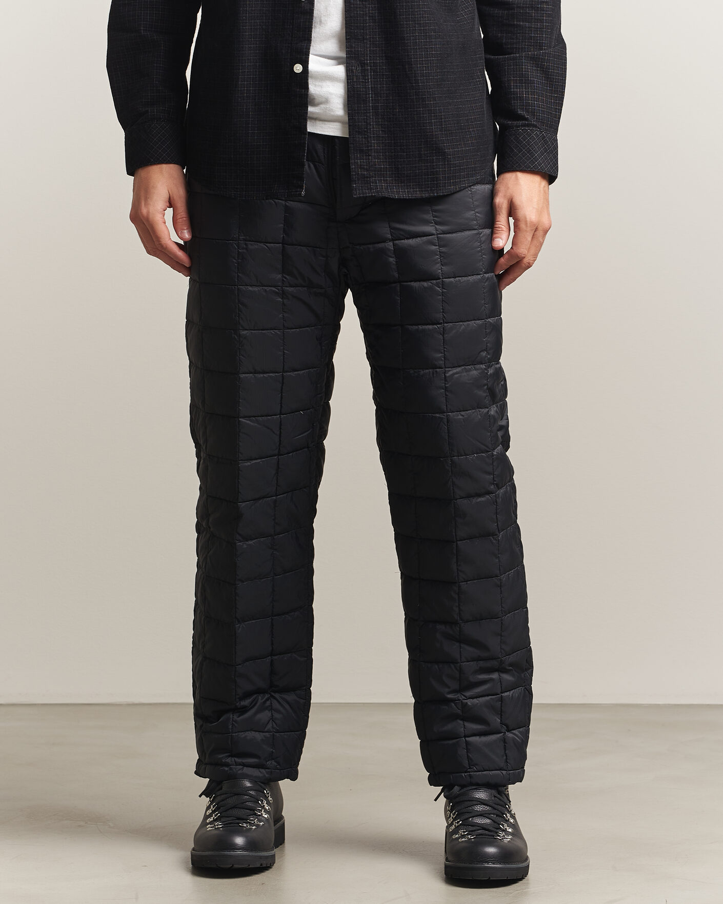 Uomini | Pantaloni | TAION | Mountain Down Pants Black