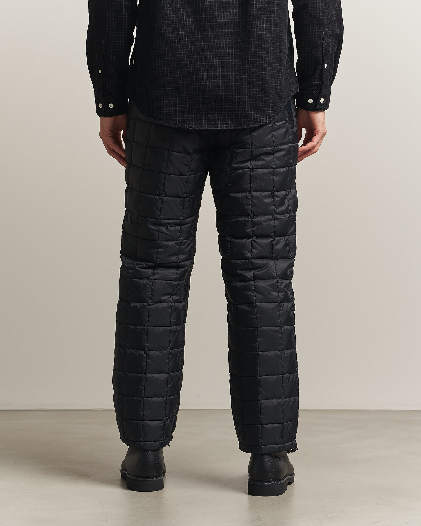 Uomini | Pantaloni | TAION | Mountain Down Pants Black