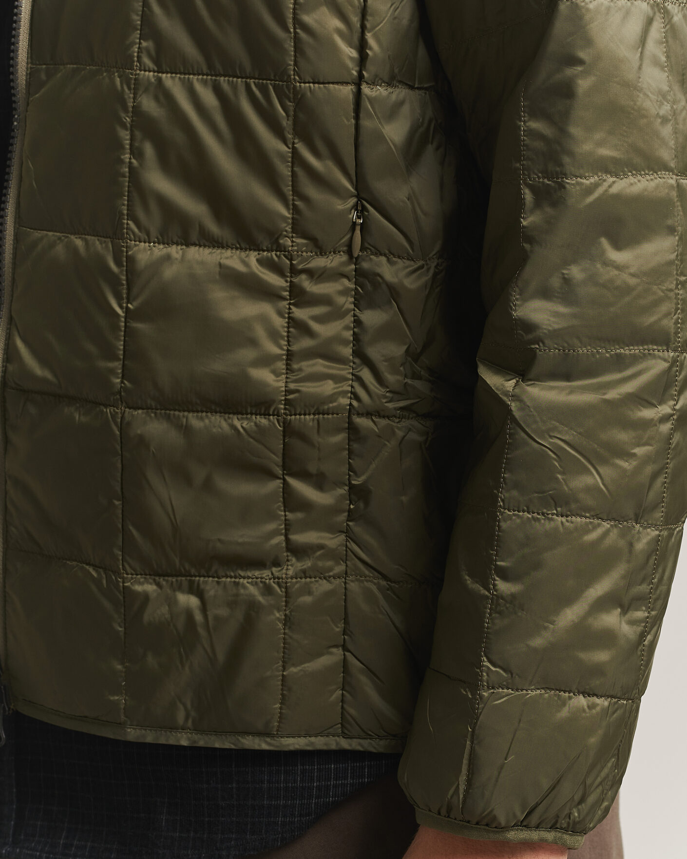 Uomini | Giacche | TAION | High Neck Full Zip Lightweight Down Jacket Dark Olive