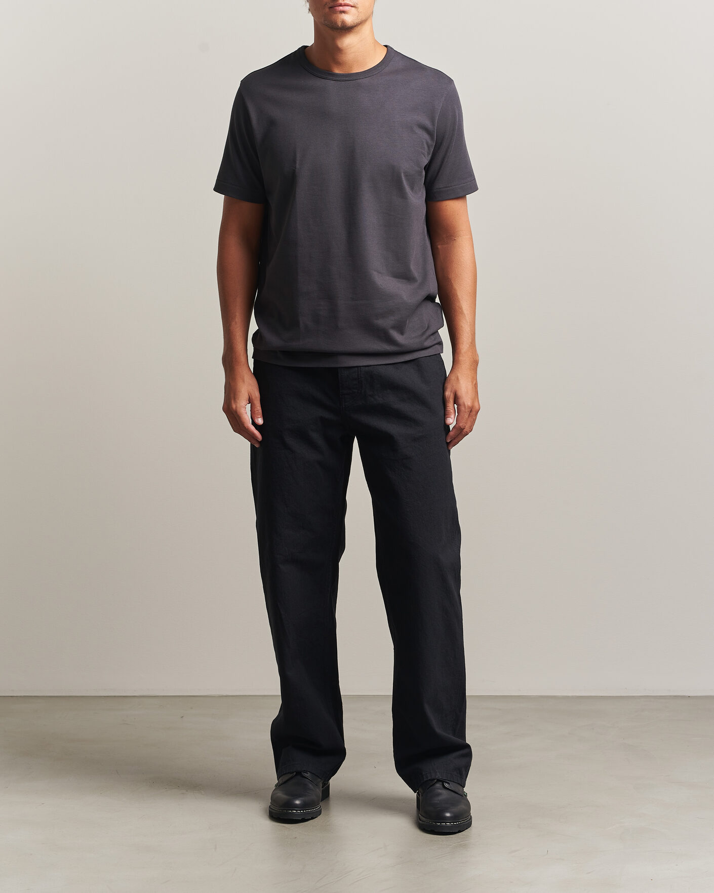 Uomini | T-shirt | Merz b. Schwanen | Classic Fit Sturdy Loopwheeled T-Shirt Charcoal