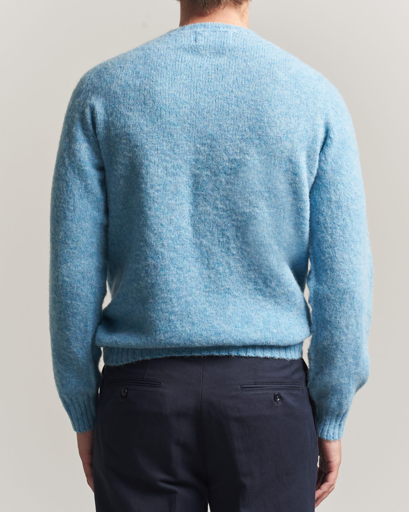 Uomini | Maglieria | Harley Of Scotland | Brushed Supersoft Lambswool Crewneck Loch Blue