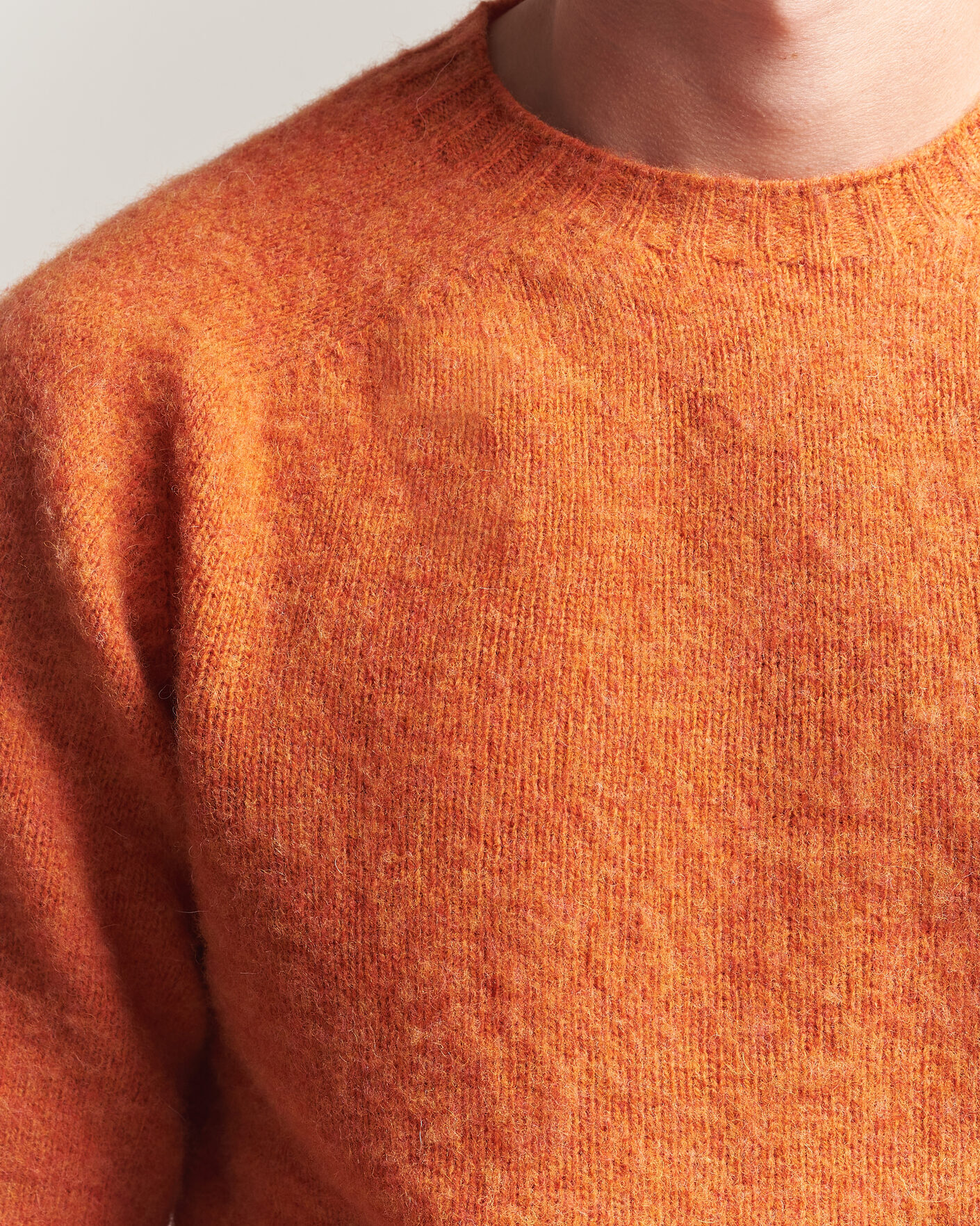 Uomini | Maglieria | Harley Of Scotland | Brushed Supersoft Lambswool Crewneck Satsuma