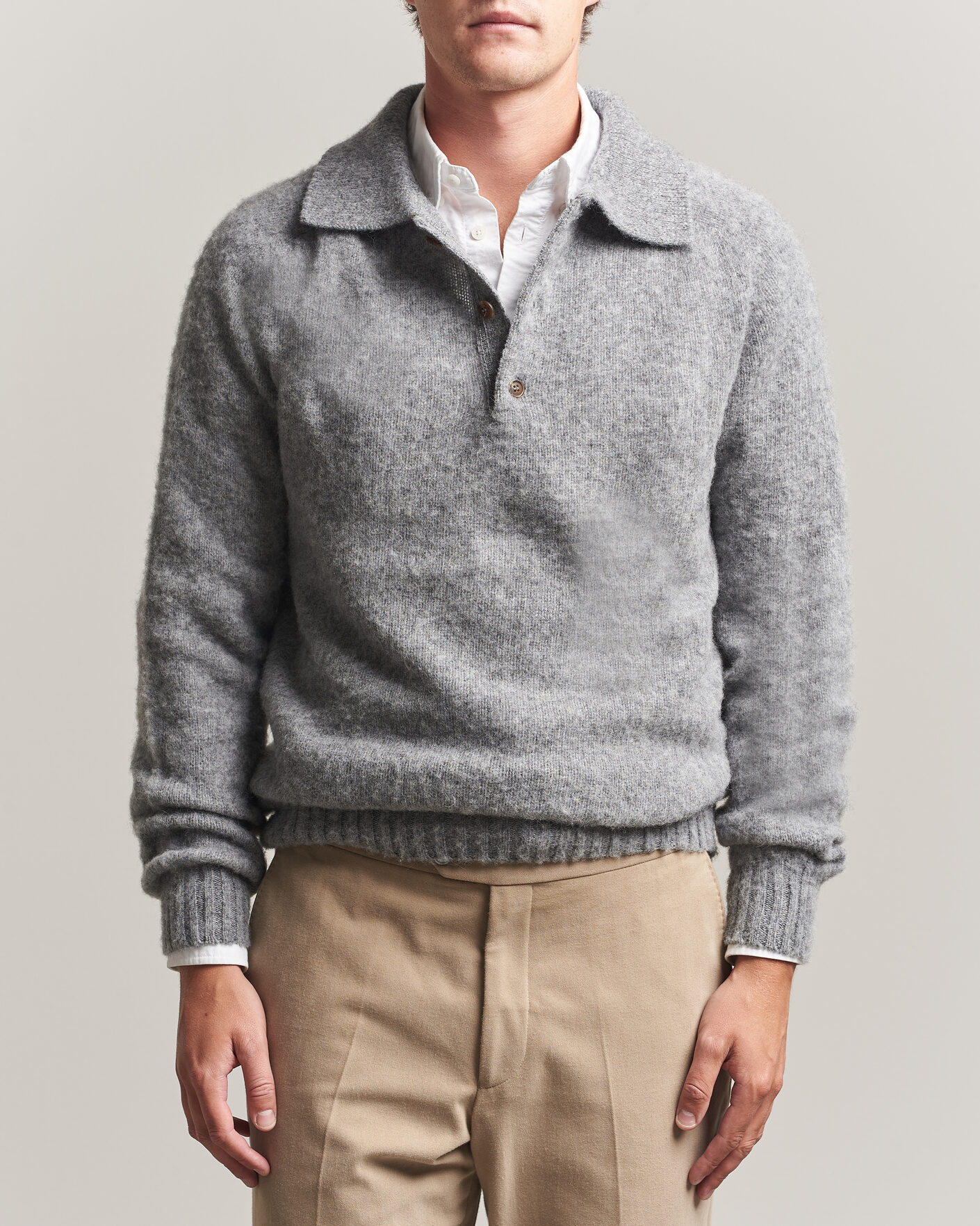 Uomini | Maglieria | Harley Of Scotland | Brushed Supersoft Lambswool Polo Mid Grey
