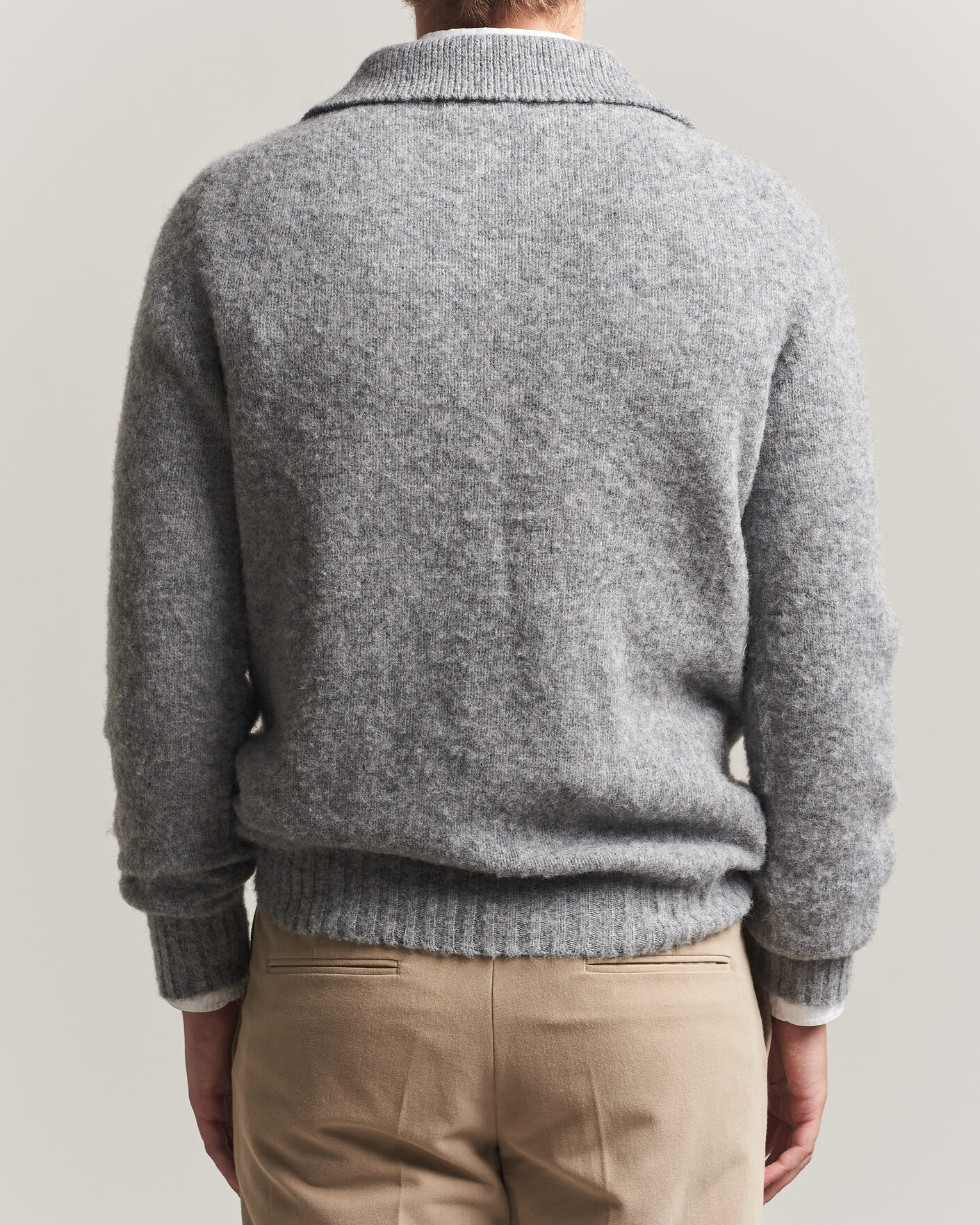 Uomini | Maglieria | Harley Of Scotland | Brushed Supersoft Lambswool Polo Mid Grey
