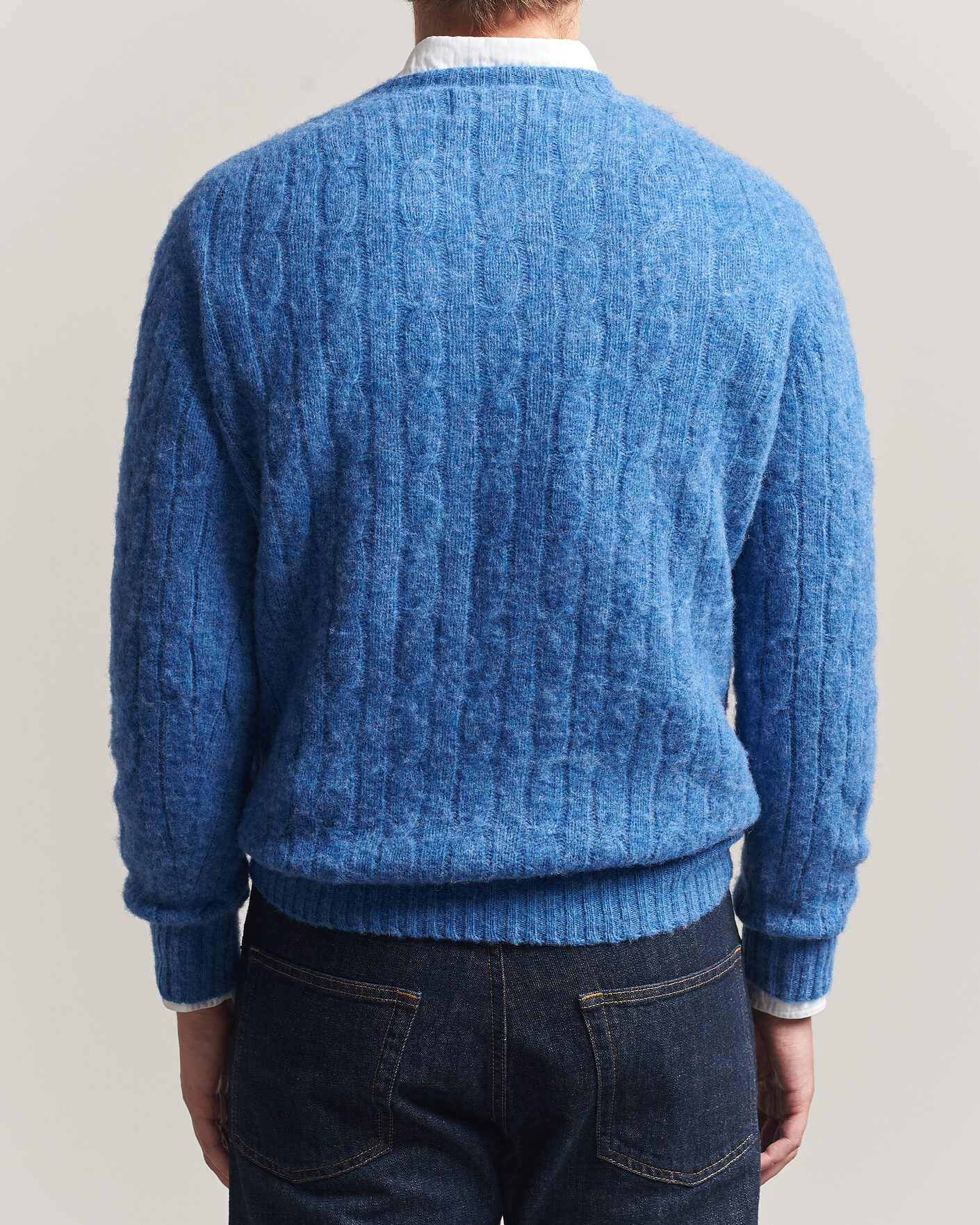 Uomini | Maglieria | Harley Of Scotland | Brushed Supersoft Lambswool Cable Cobalt