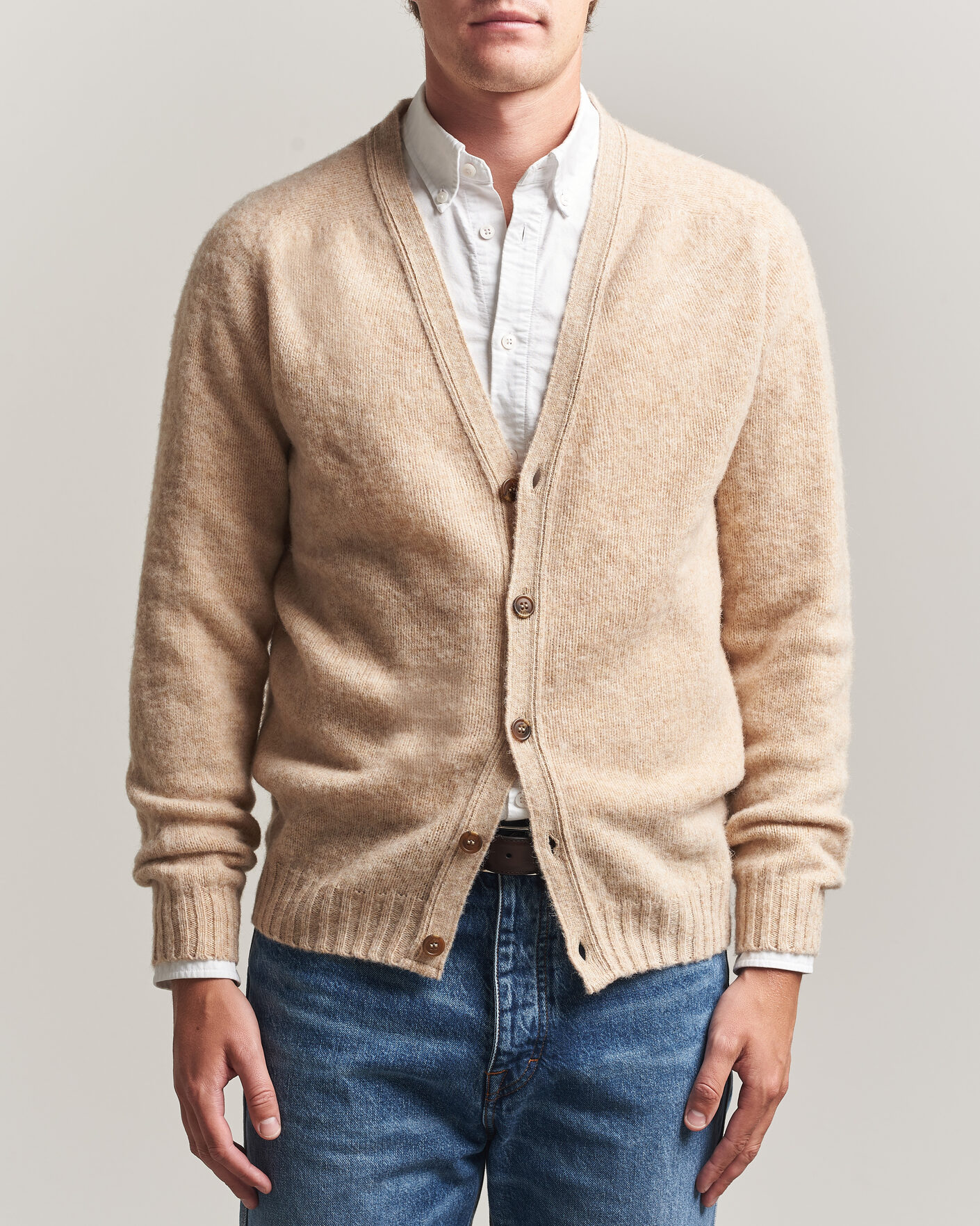 Uomini | Maglieria | Harley Of Scotland | Brushed Supersoft Lambswool Cardigan Calico