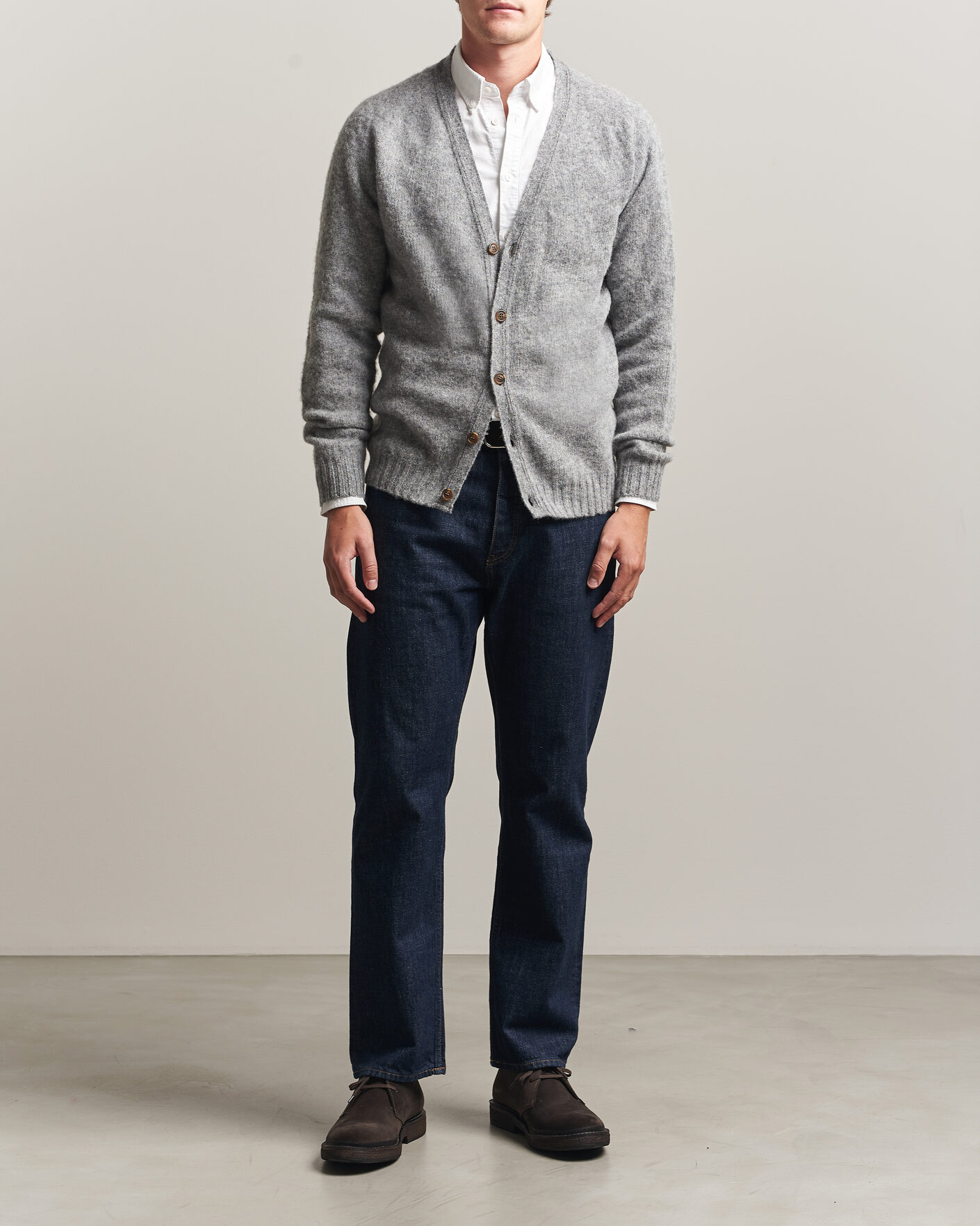 Uomini | Maglieria | Harley Of Scotland | Brushed Supersoft Lambswool Cardigan Mid Grey