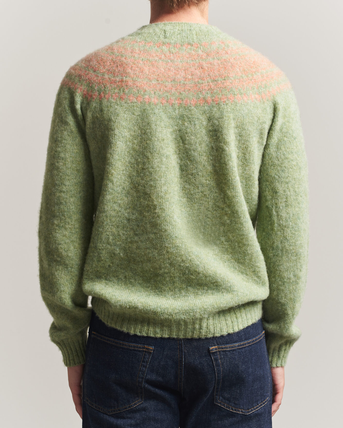 Uomini | Maglieria | Harley Of Scotland | Brushed Supersoft Lambswool Yolk Fairisle Sage/Parfait