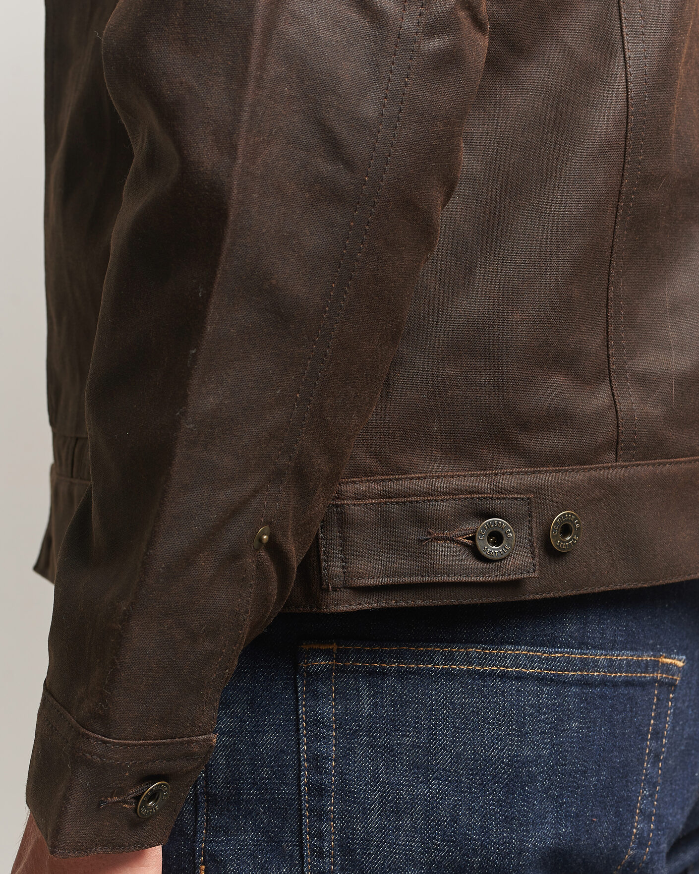 Uomini | Giacche | Filson | Short Lined Tin Cloth Cruiser Dark Brown