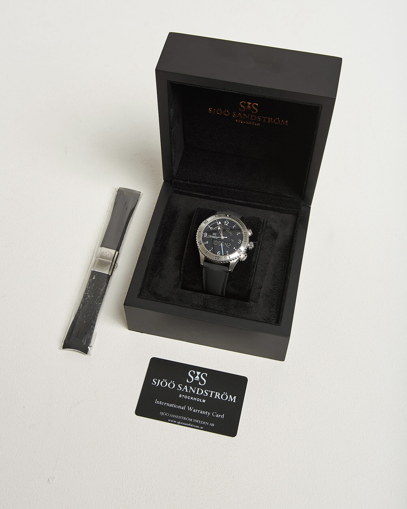 Uomini | Pre-Owned & Vintage Watches | Sjöö Sandström Pre-Owned | UTC Skydiver