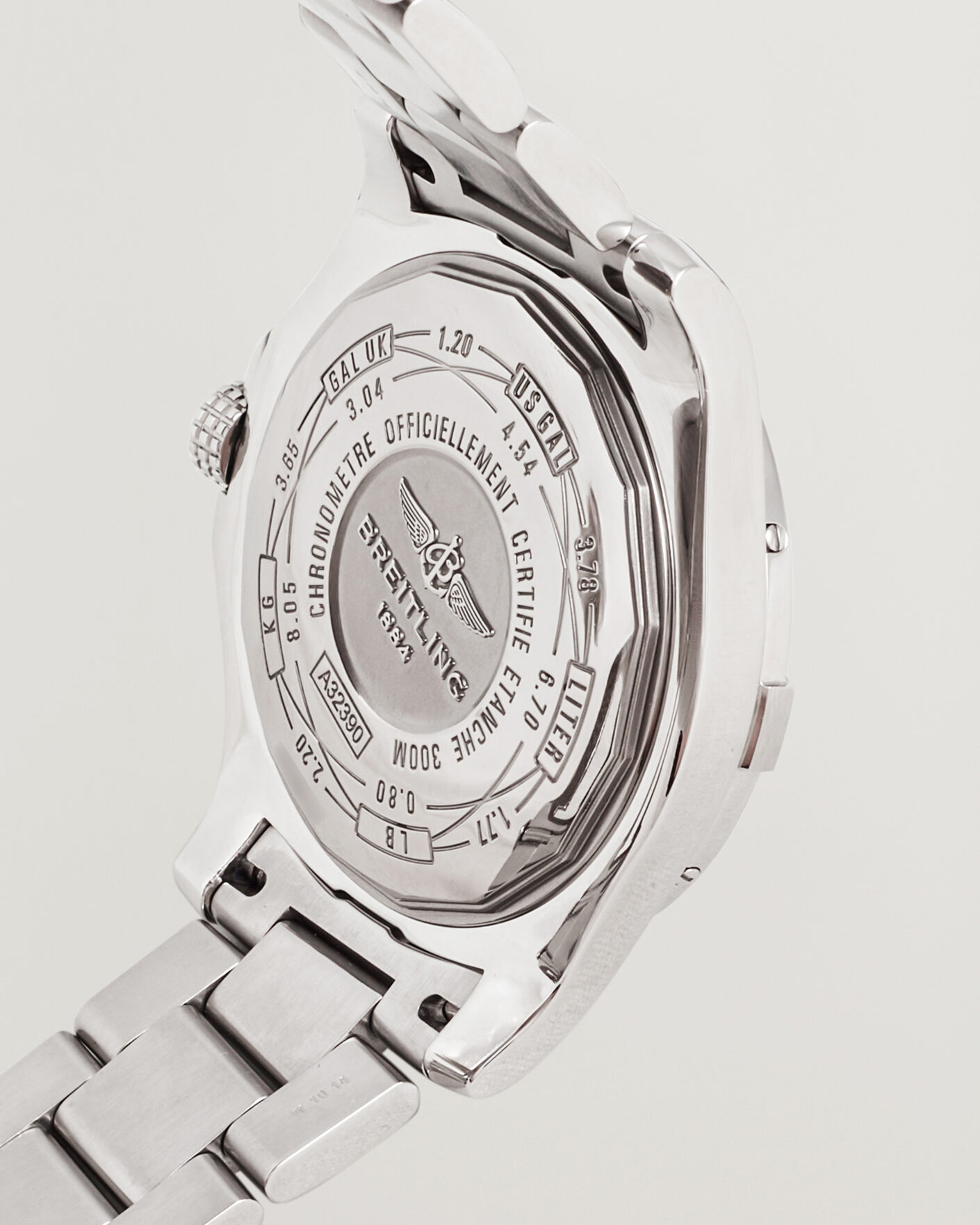 Uomini | Pre-Owned & Vintage Watches | Breitling Pre-Owned | Avenger II GMT 